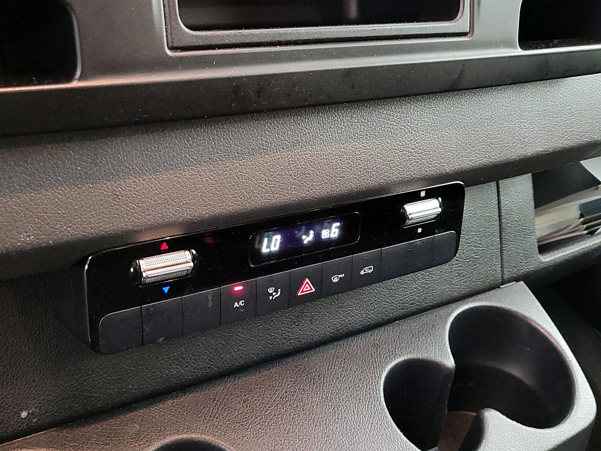 Thumbnail: 2022 Mercedes-Benz Sprinter - 16