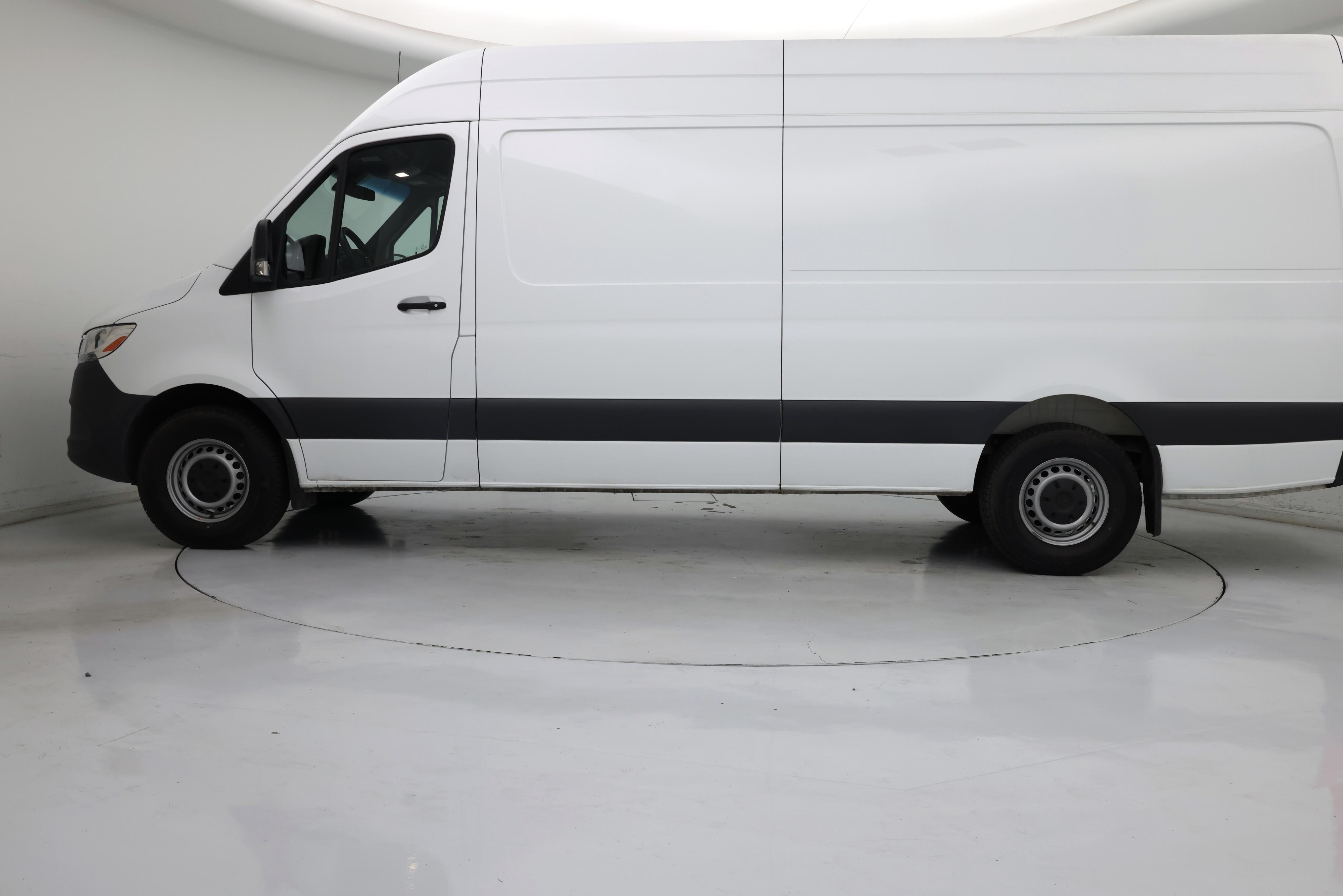 Thumbnail: 2022 Mercedes-Benz Sprinter - 3