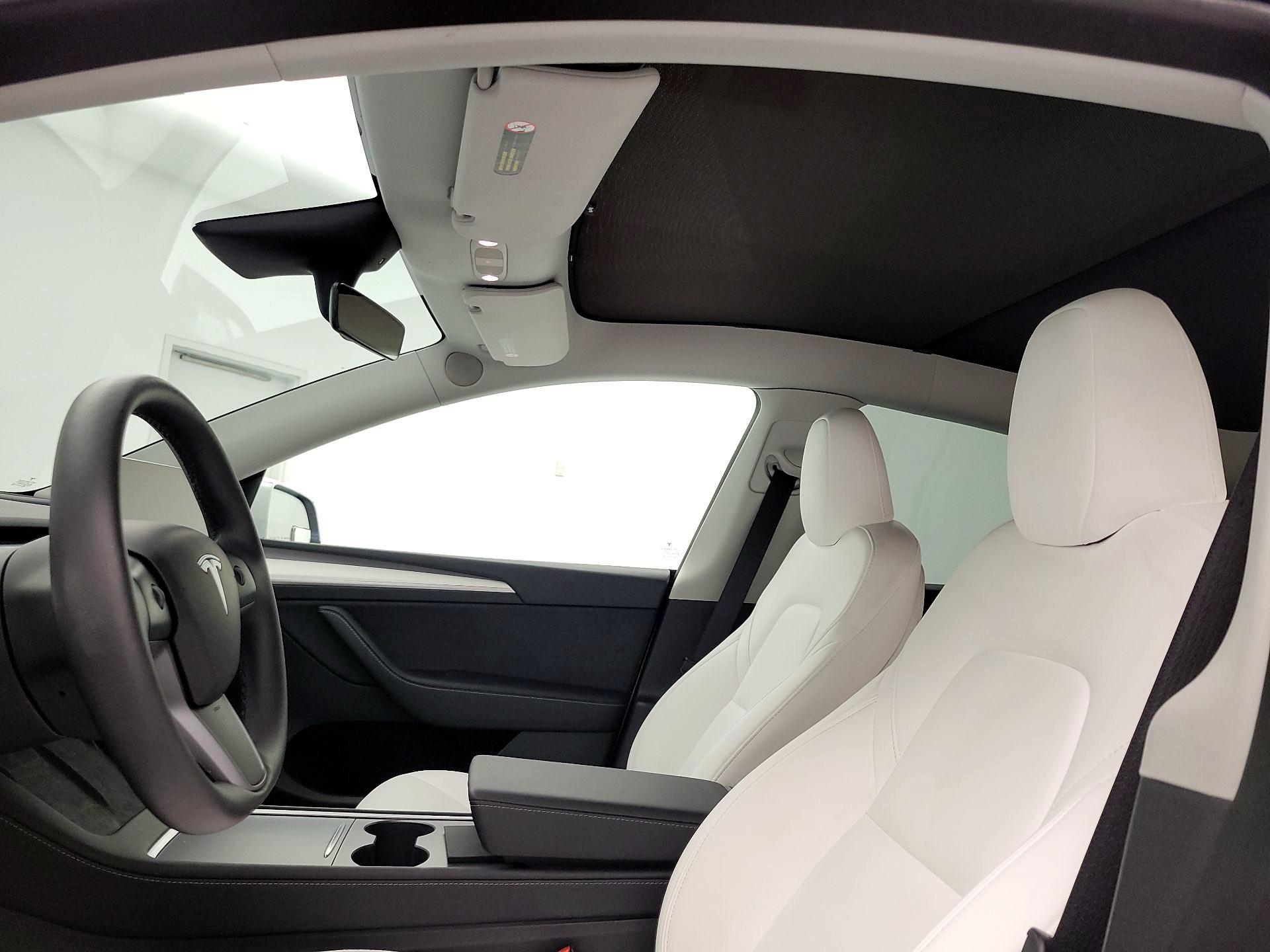 Thumbnail: 2023 Tesla Model Y - 19