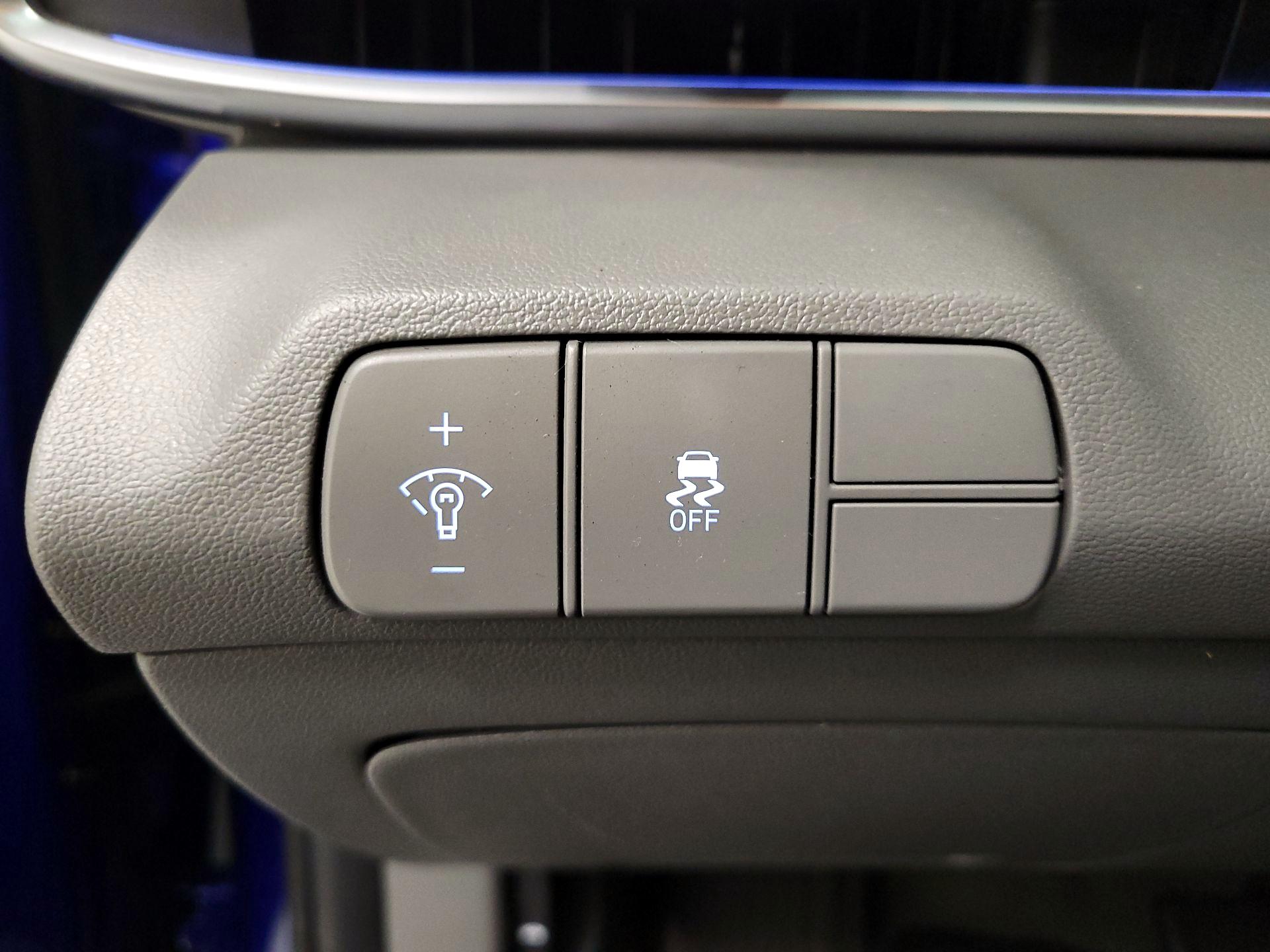 Thumbnail: 2024 Hyundai Elantra - 13