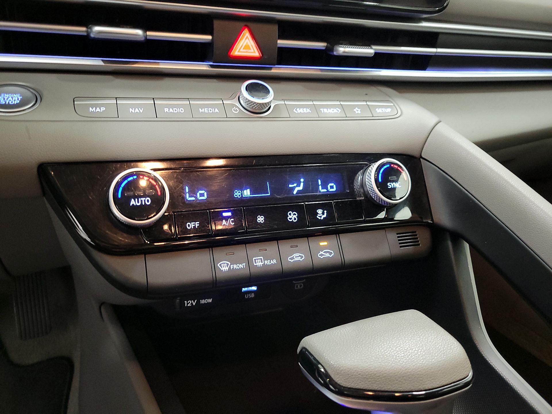 Thumbnail: 2024 Hyundai Elantra - 17