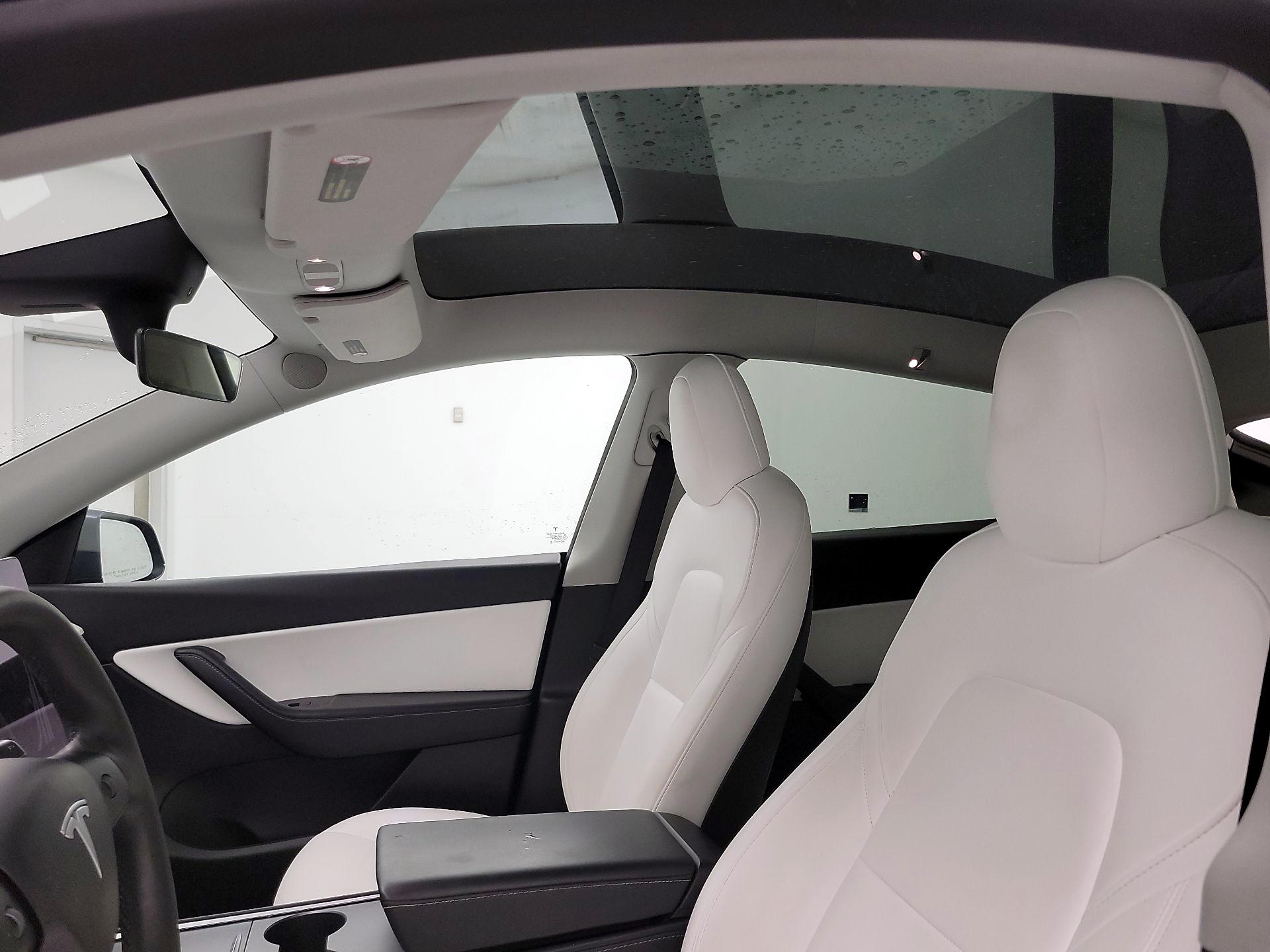 Thumbnail: 2022 Tesla Model Y - 18