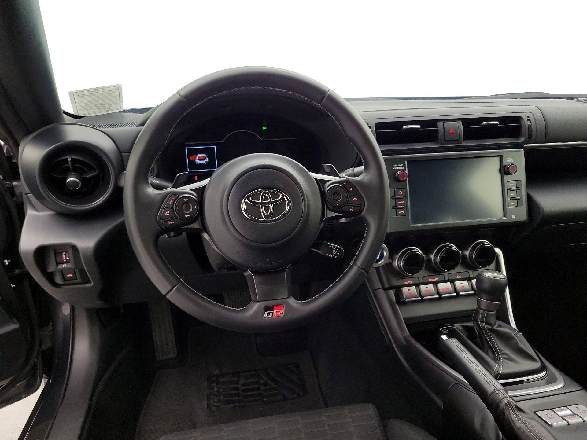 Thumbnail: 2022 Toyota GR86 - 10