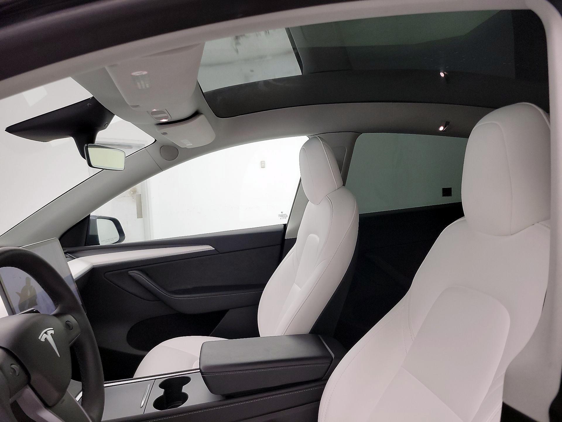 Thumbnail: 2023 Tesla Model Y - 18