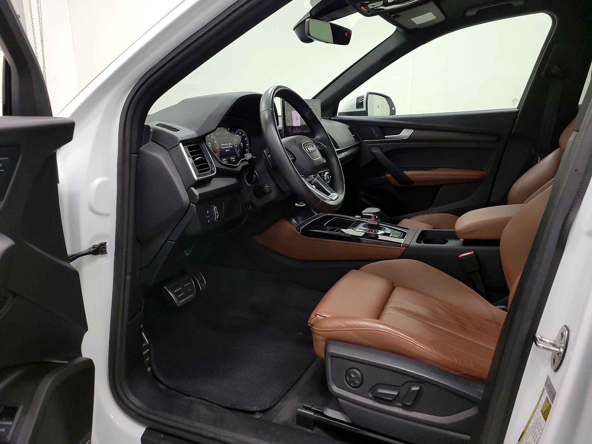 Thumbnail: 2024 Audi Q5 - 11