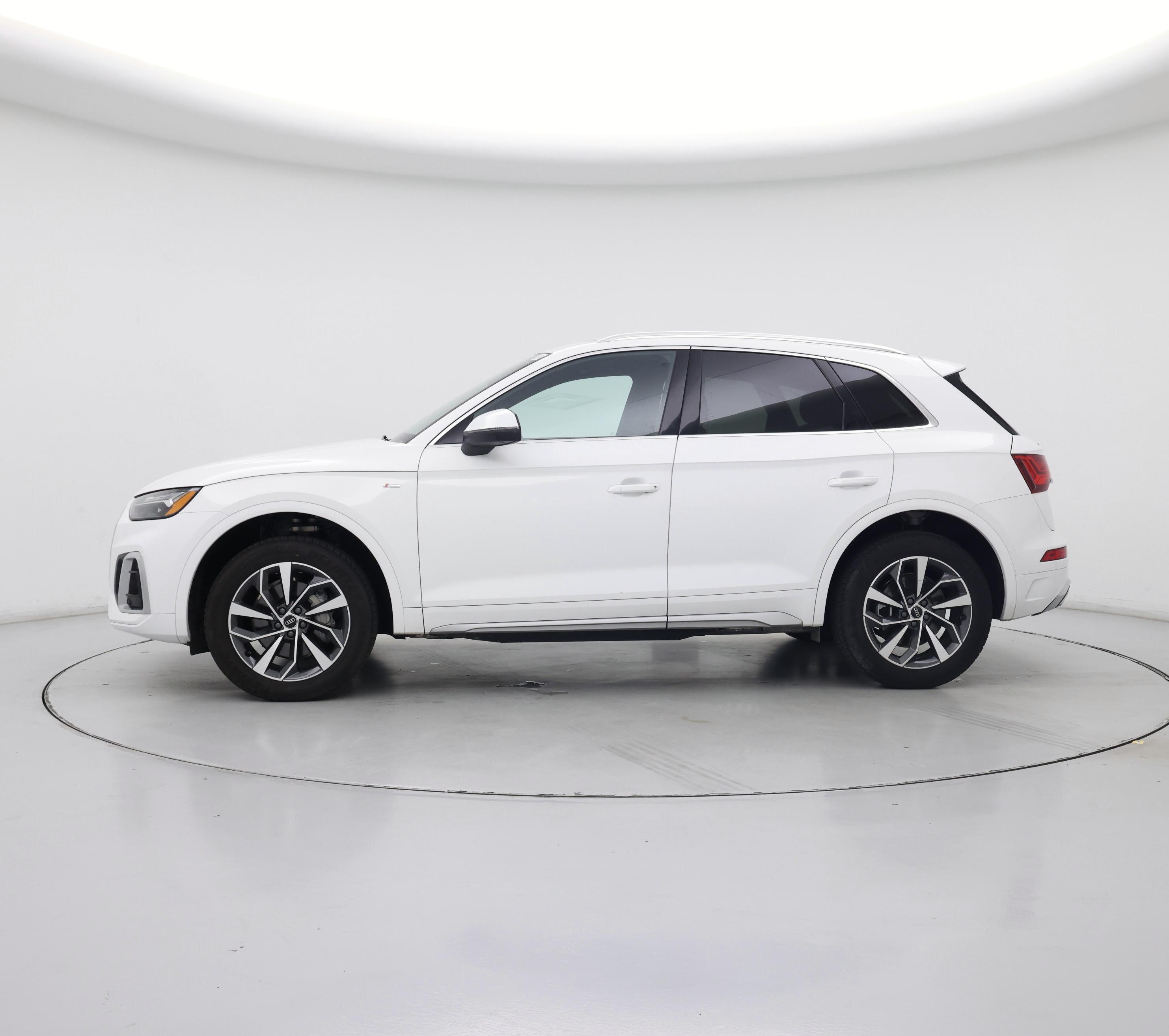 Thumbnail: 2024 Audi Q5 - 3