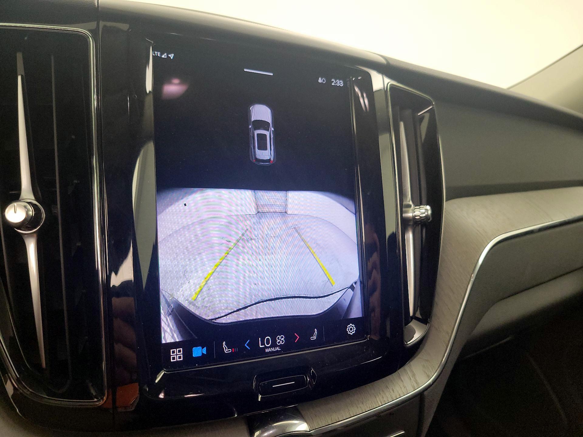 Thumbnail: 2025 Volvo XC60 - 15