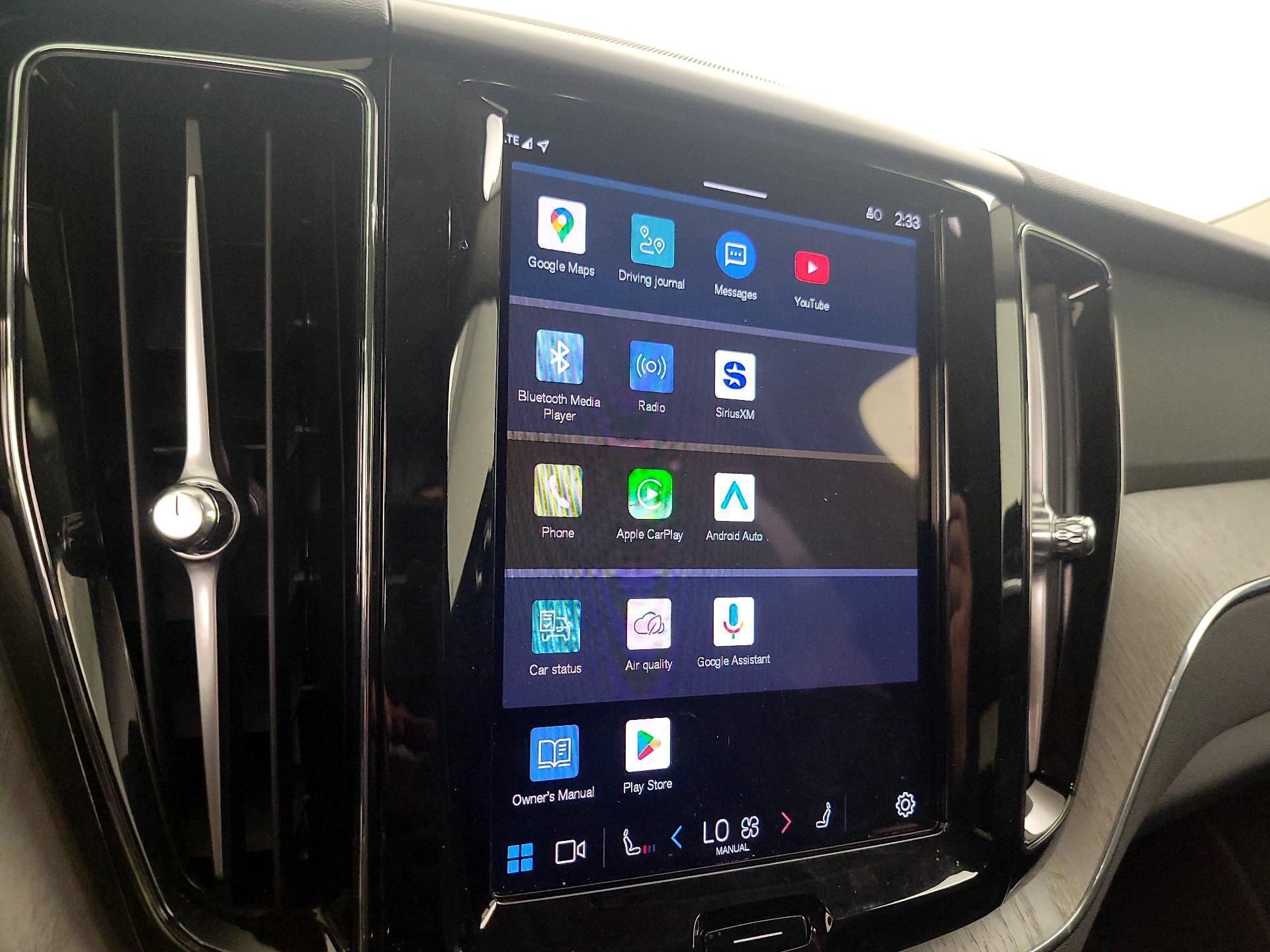 Thumbnail: 2025 Volvo XC60 - 16