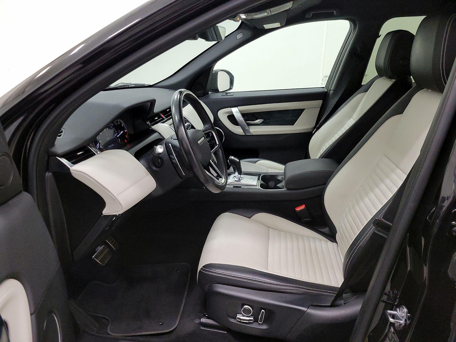 Thumbnail: 2022 Land Rover Discovery Sport - 11