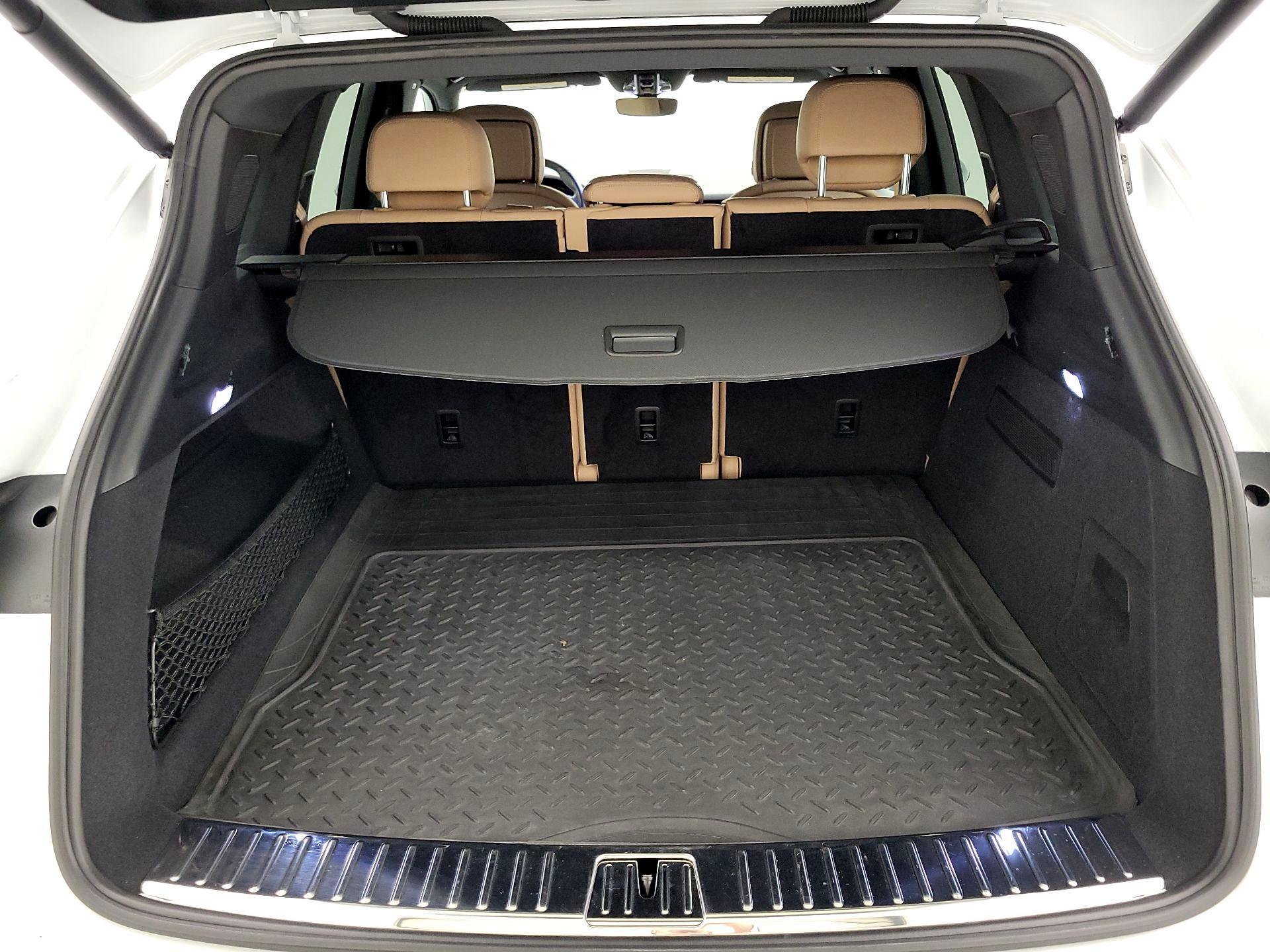 Thumbnail: 2020 Porsche Cayenne - 19