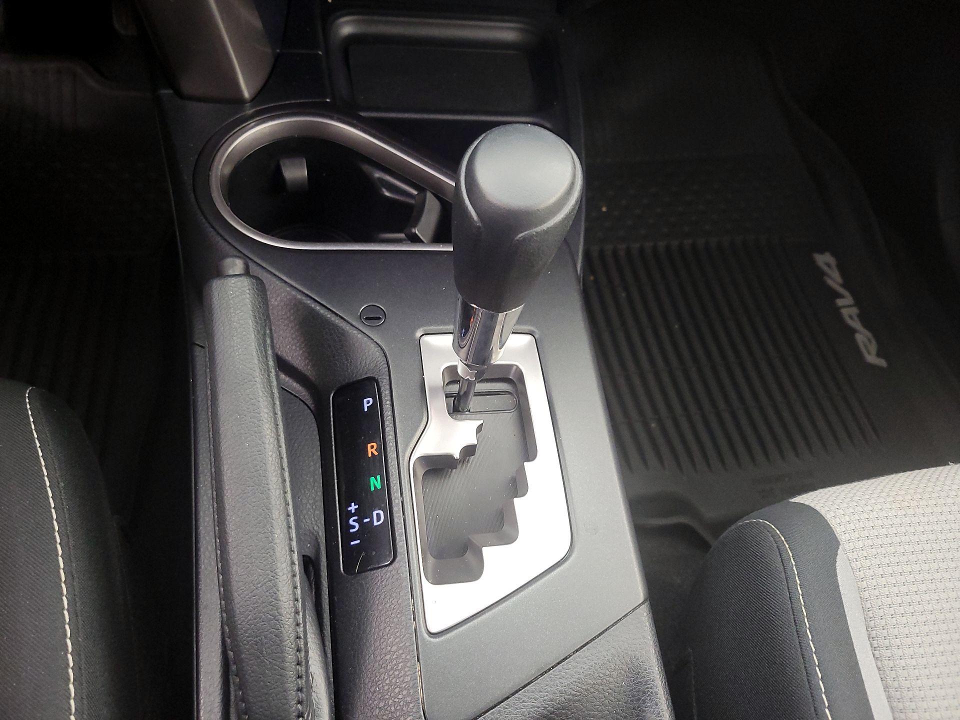 Thumbnail: 2017 Toyota RAV4 - 17