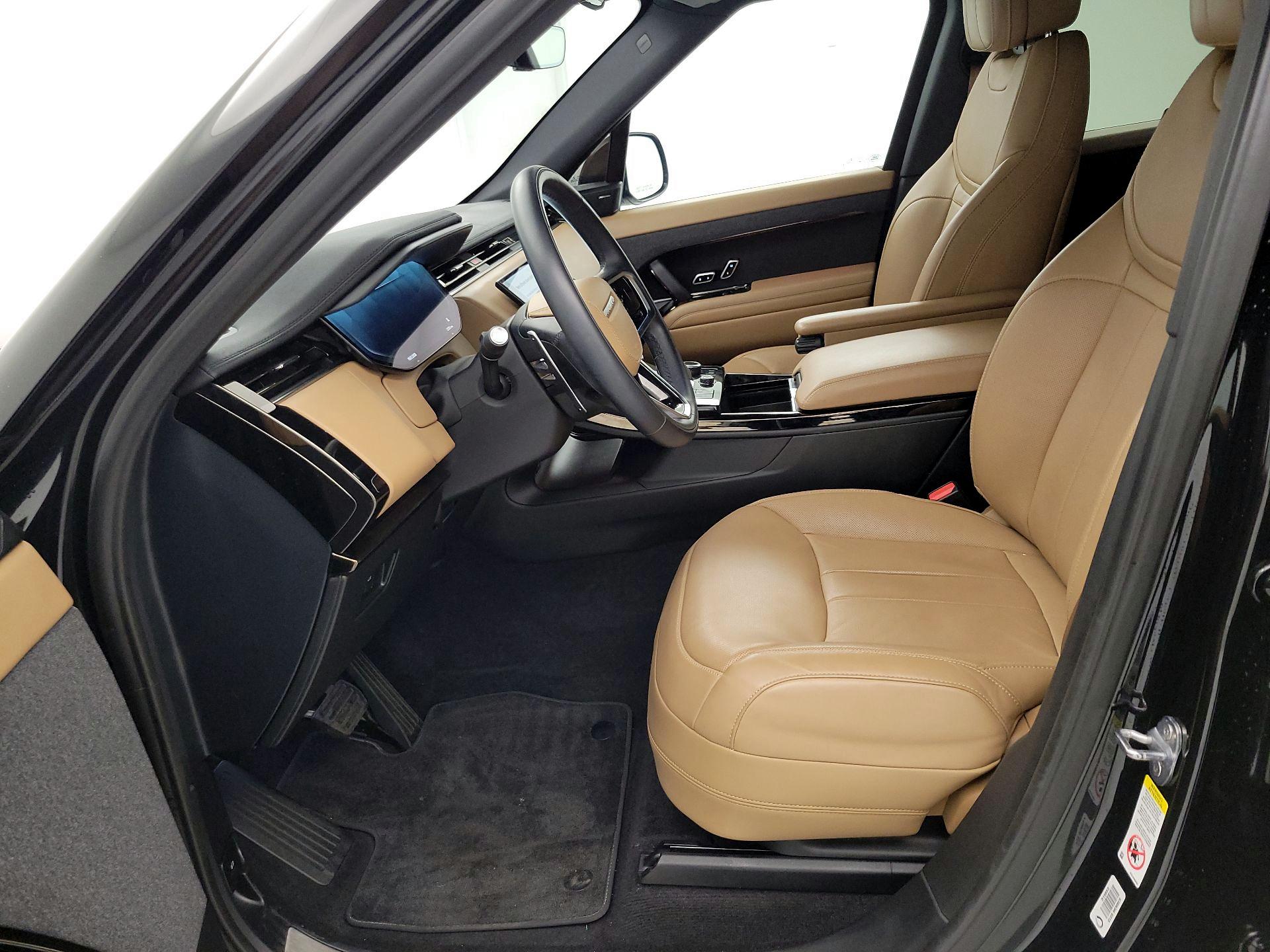 Thumbnail: 2023 Land Rover Range Rover Sport - 11