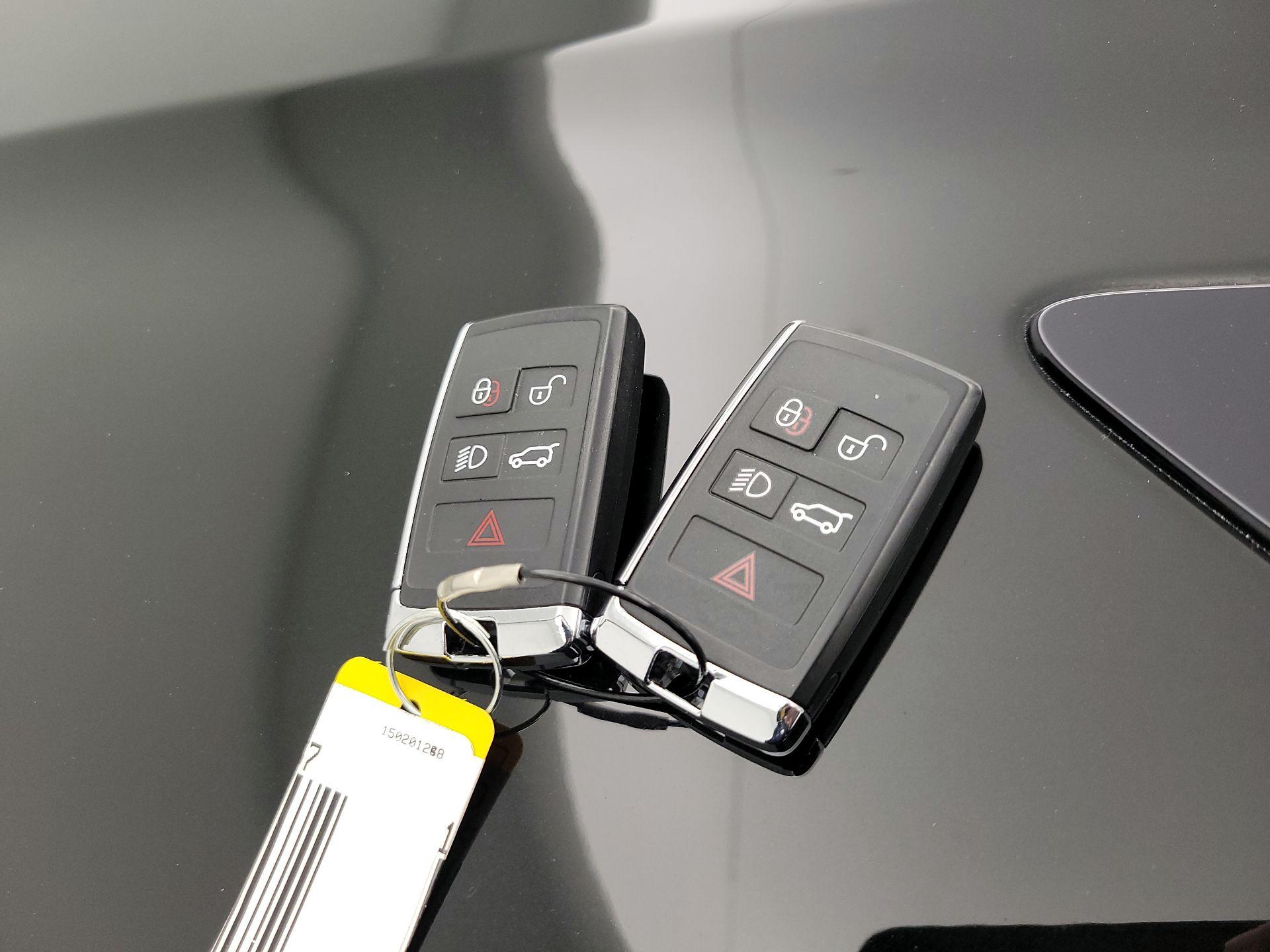 Thumbnail: 2023 Land Rover Range Rover Sport - 20