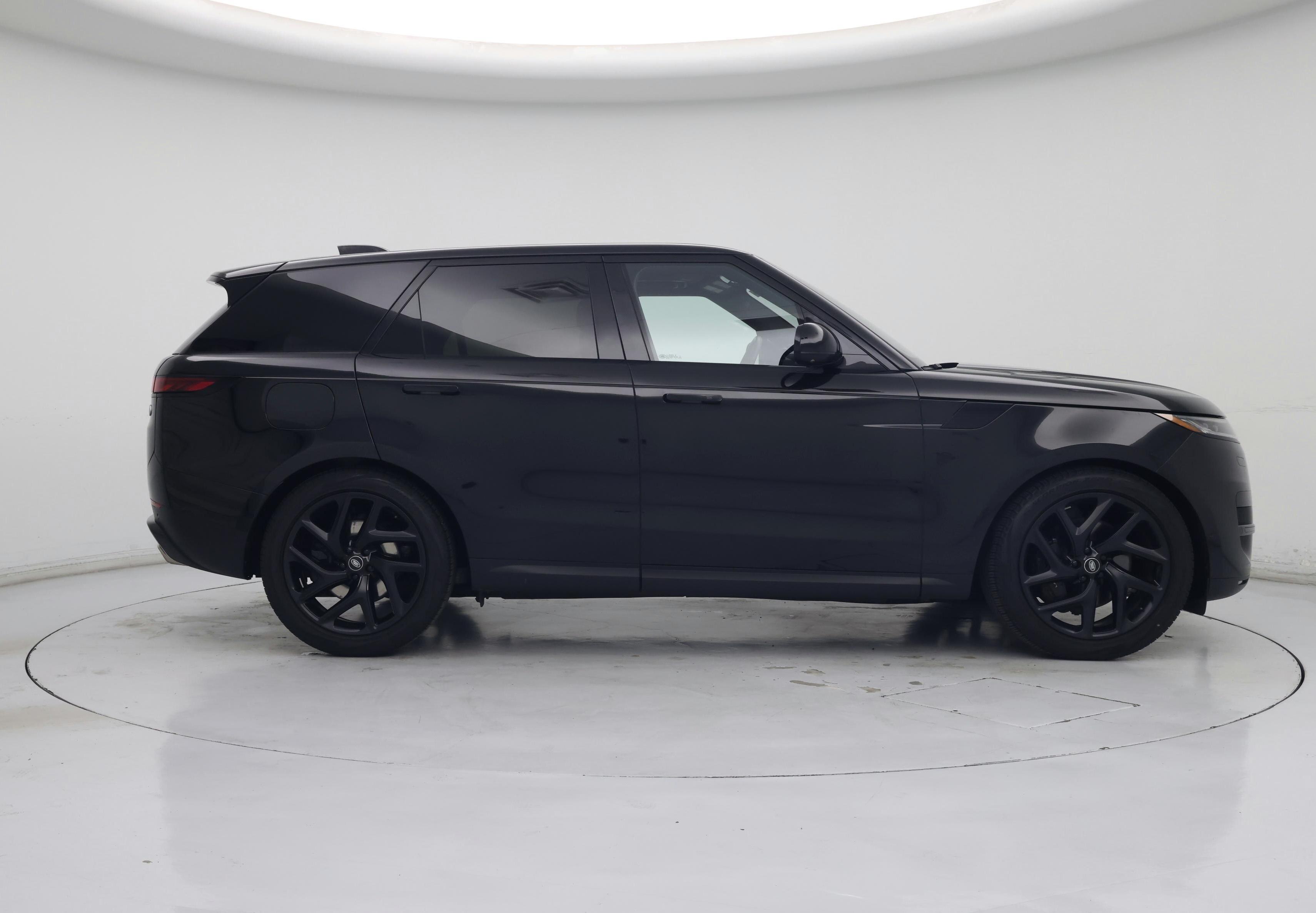 Thumbnail: 2023 Land Rover Range Rover Sport - 7