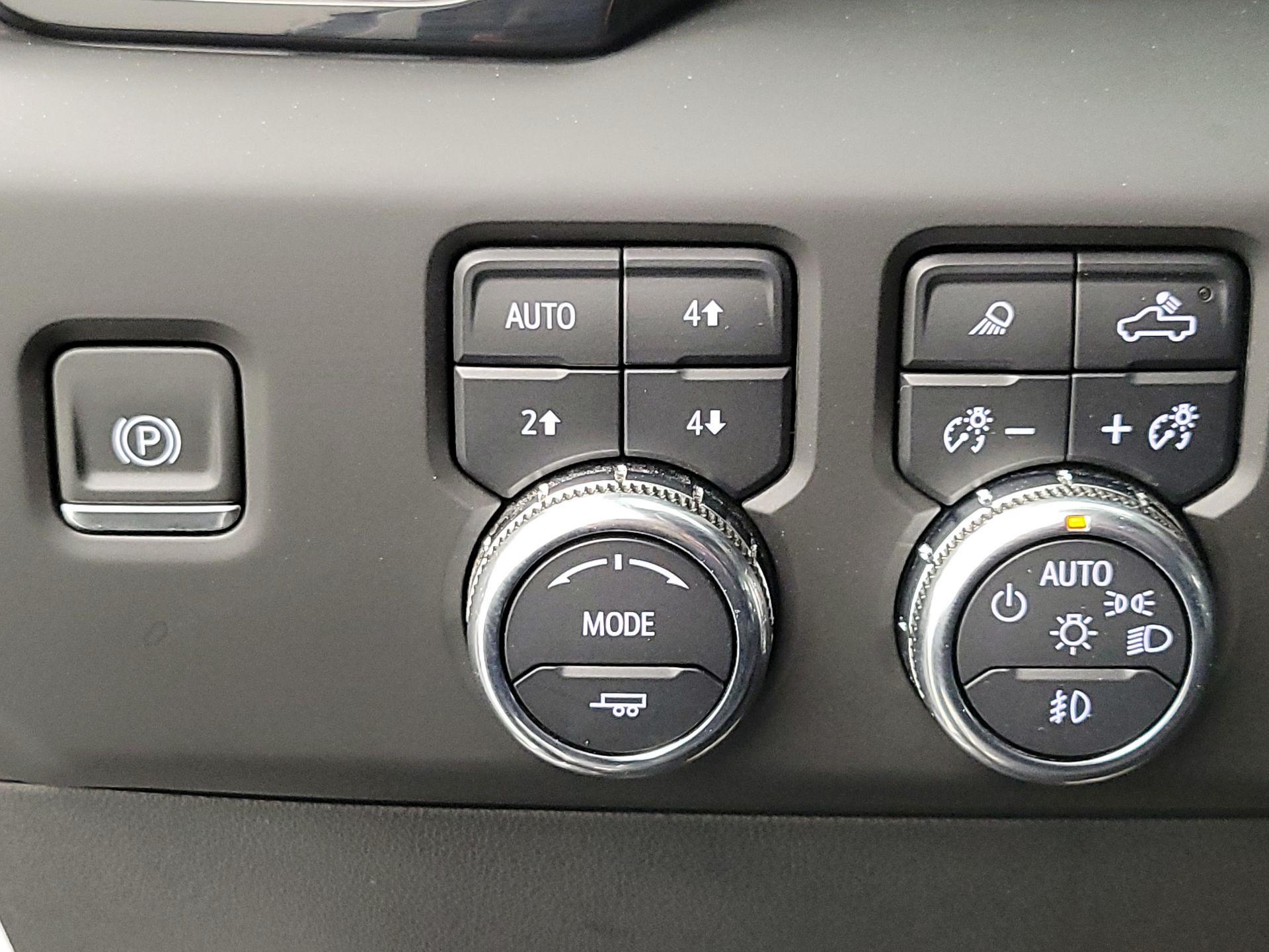 Thumbnail: 2024 GMC Sierra 1500 - 13