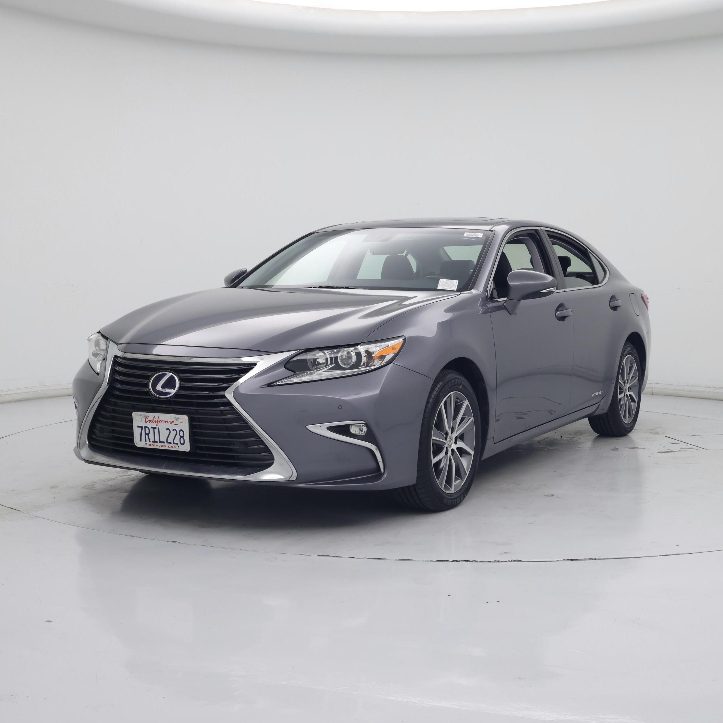 Thumbnail: 2016 Lexus ES - 4