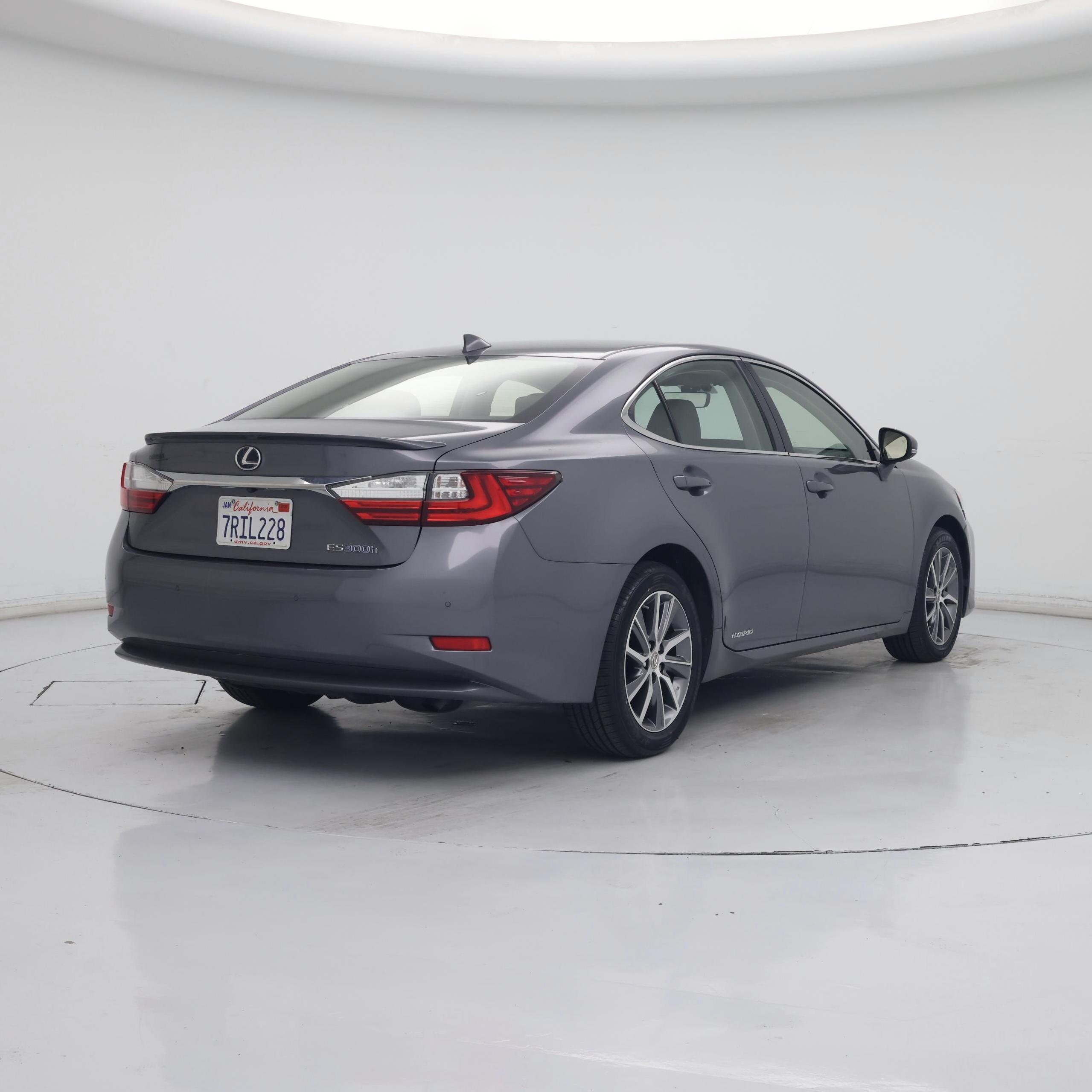 Thumbnail: 2016 Lexus ES - 8