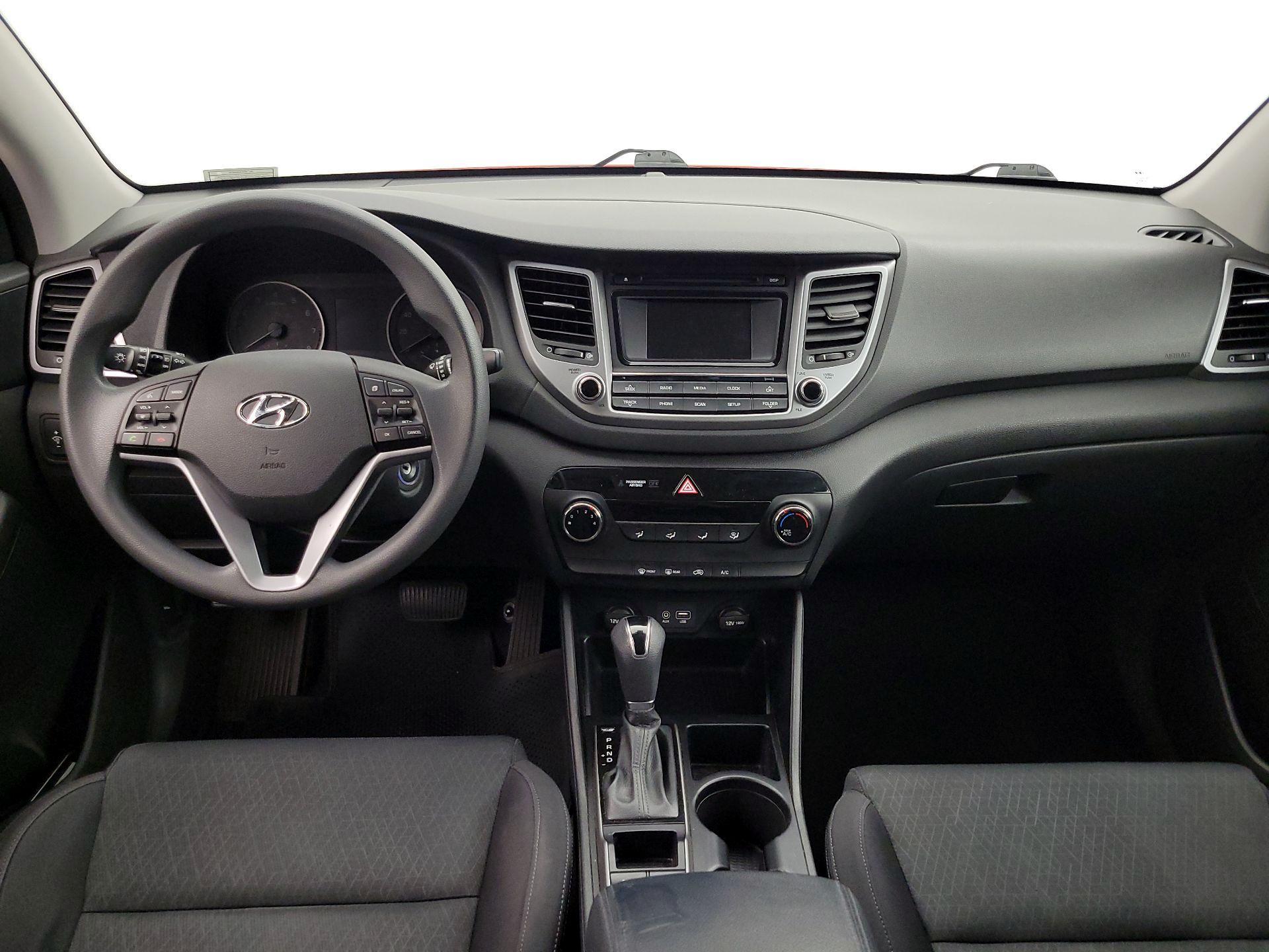 Thumbnail: 2016 Hyundai Tucson - 9