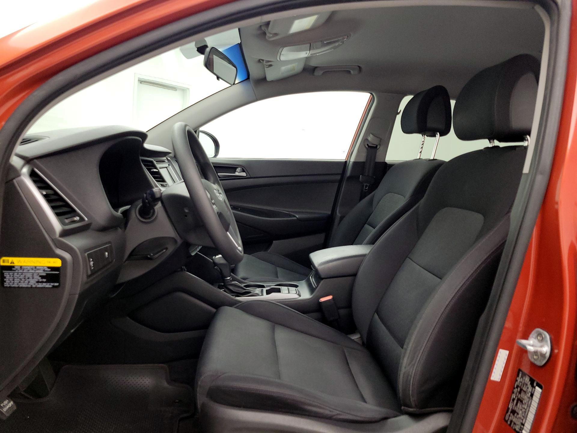 Thumbnail: 2016 Hyundai Tucson - 11