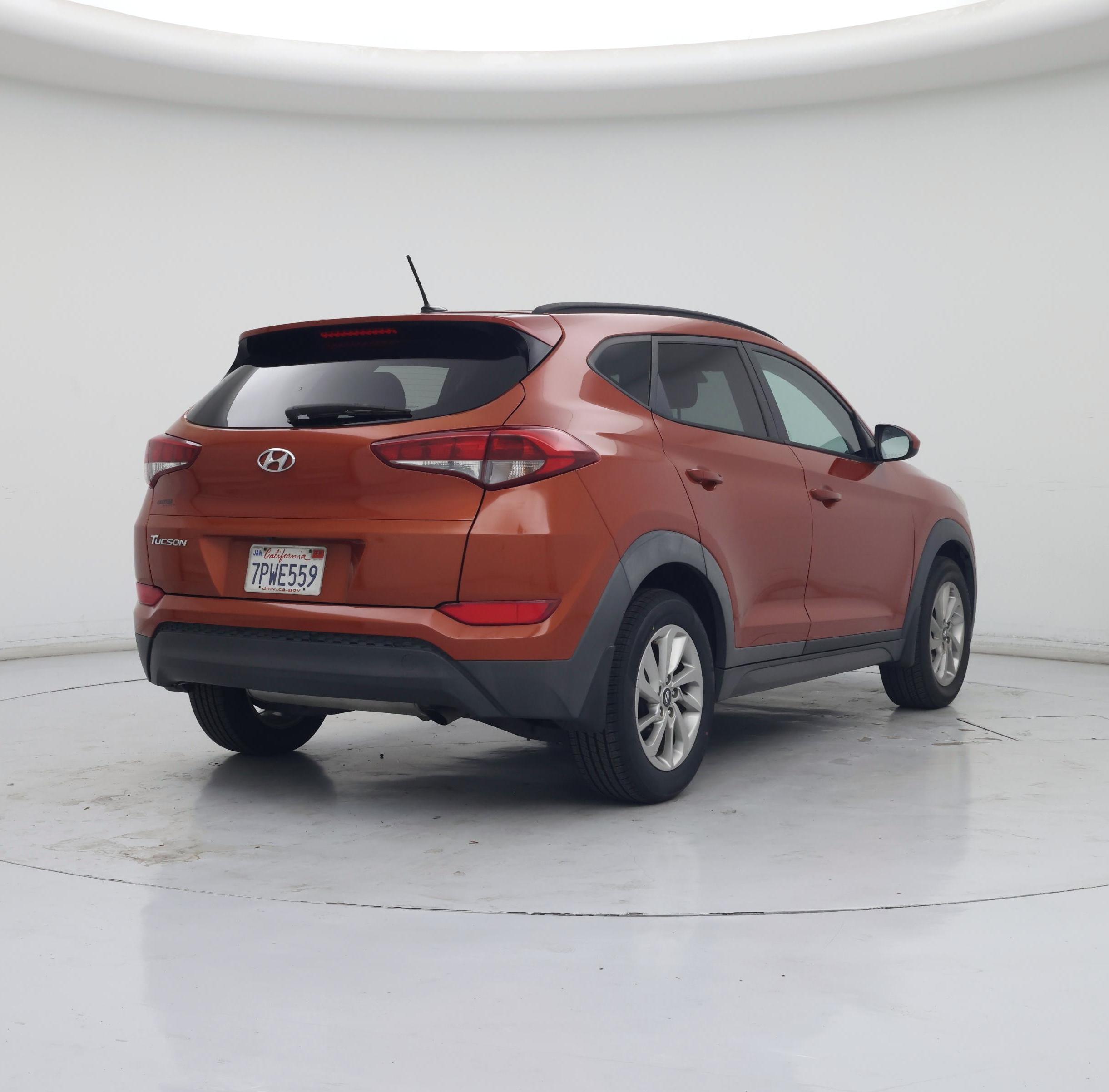 Thumbnail: 2016 Hyundai Tucson - 8