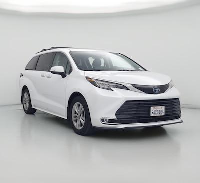 2022 Toyota Sienna Hybrid XLE