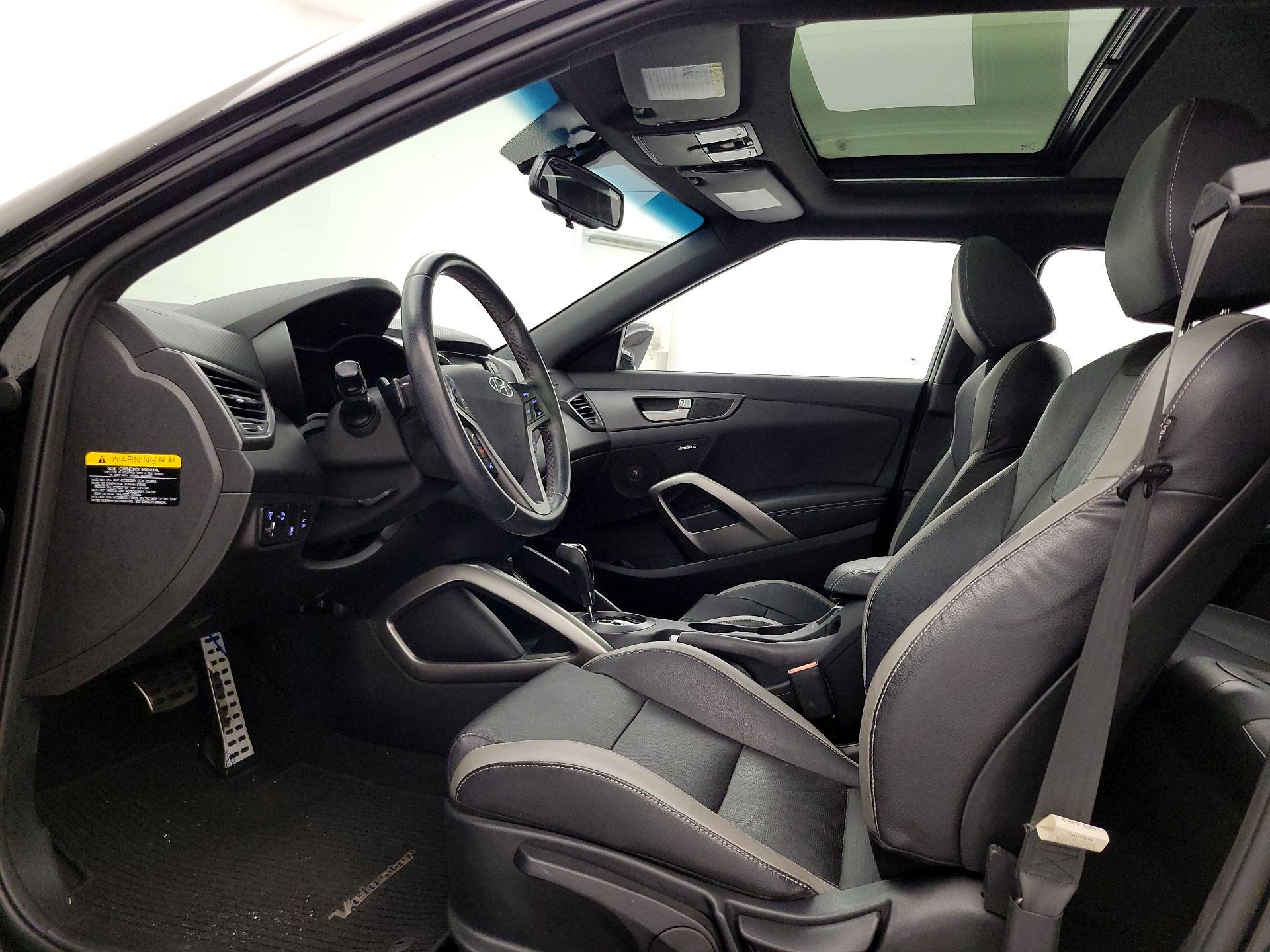 Thumbnail: 2017 Hyundai Veloster - 11