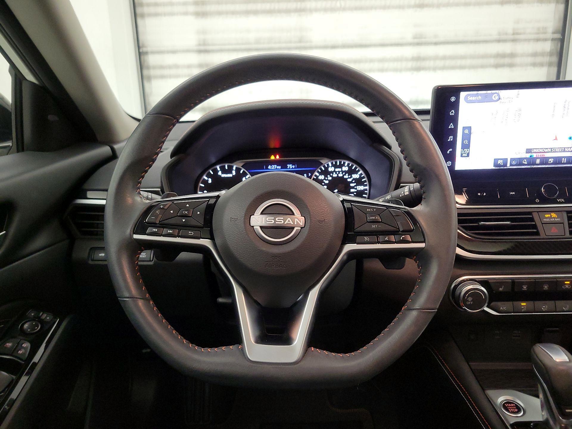 Thumbnail: 2023 Nissan Altima - 10