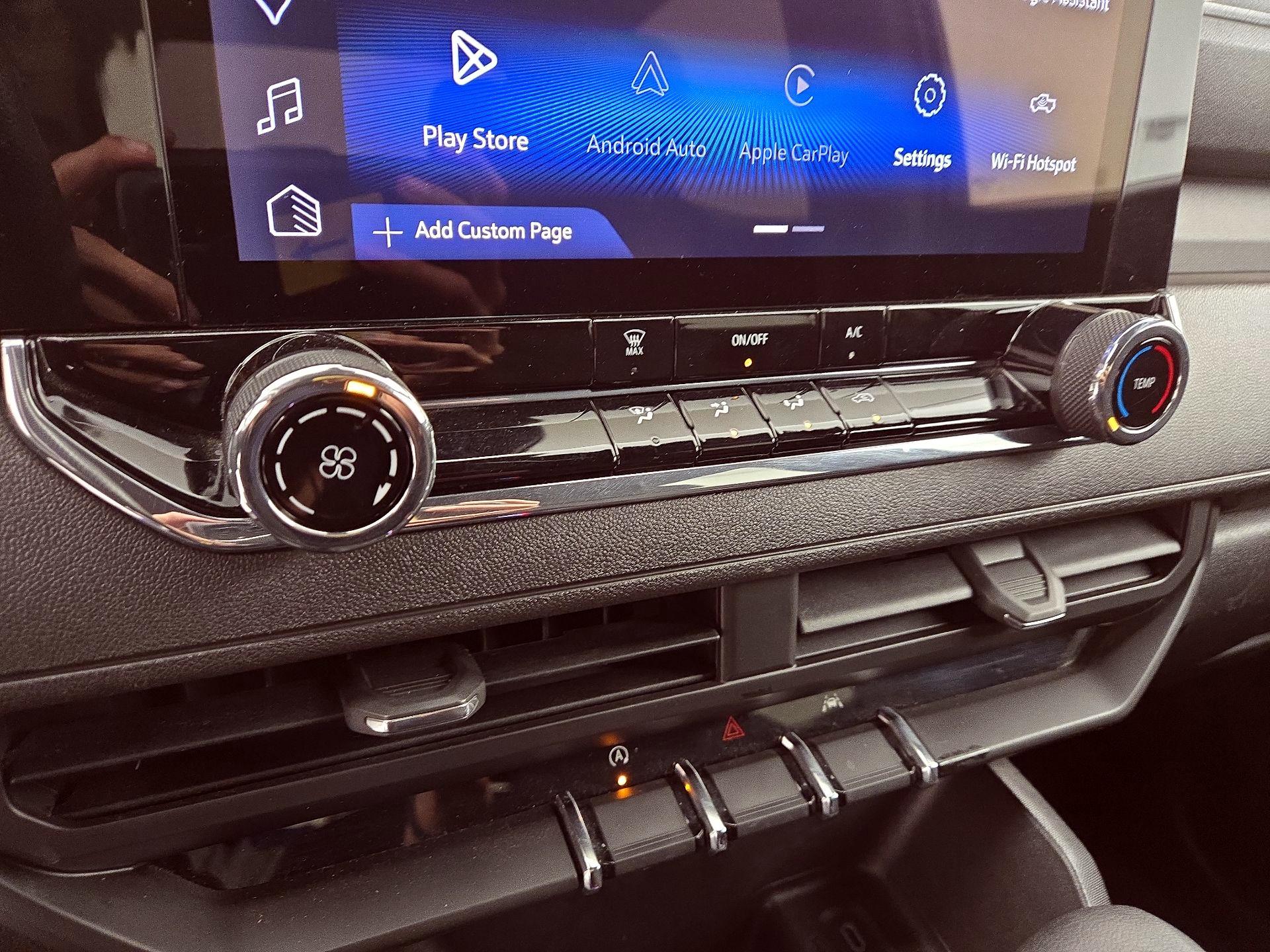 Thumbnail: 2023 Chevrolet Colorado - 16