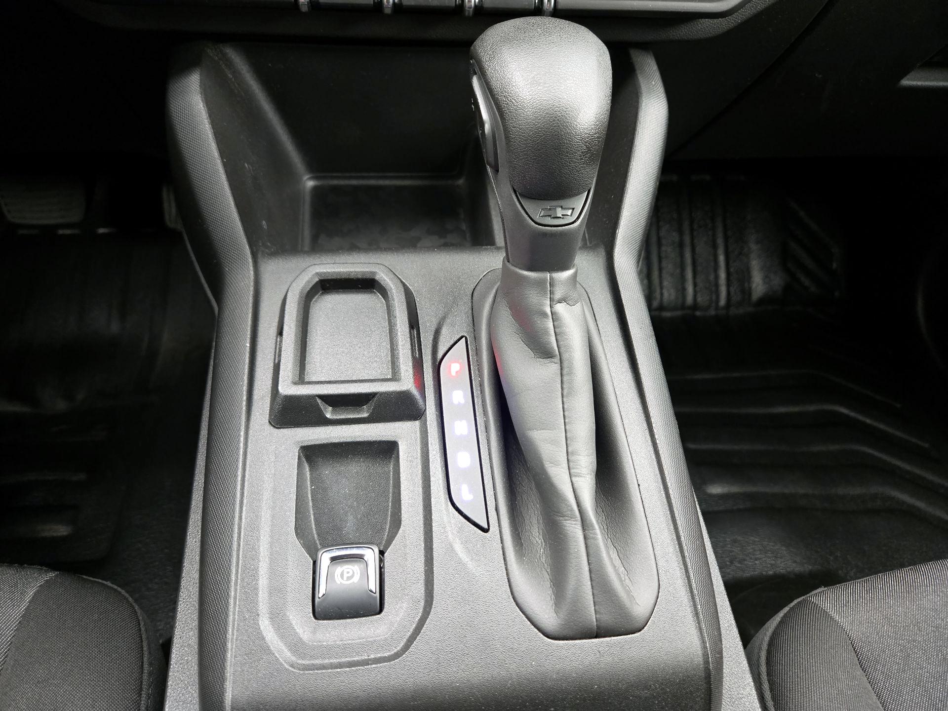 Thumbnail: 2023 Chevrolet Colorado - 9