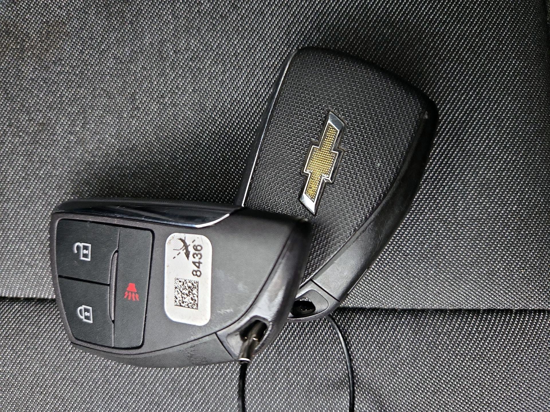 Thumbnail: 2023 Chevrolet Colorado - 14