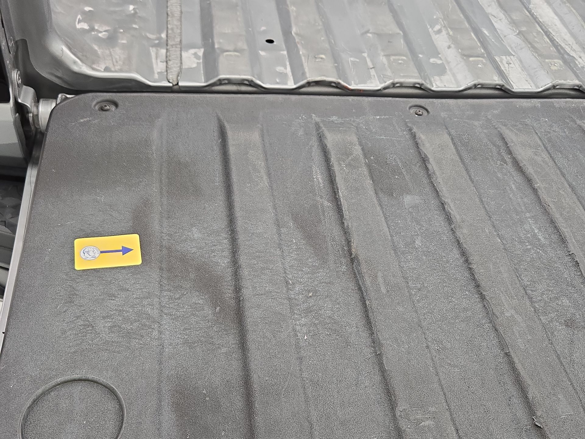 Thumbnail: 2023 Chevrolet Colorado - 15