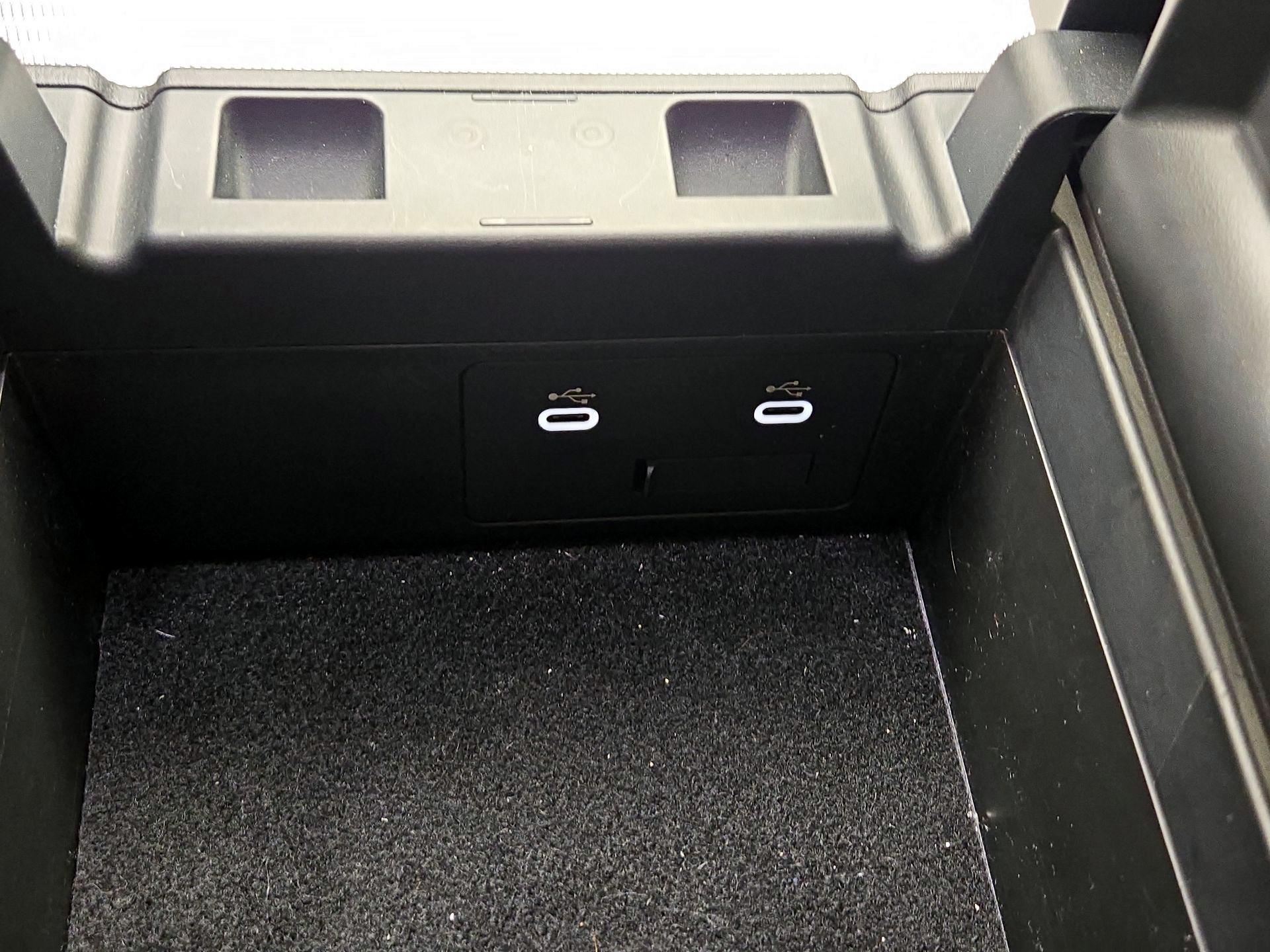 Thumbnail: 2024 Mazda CX-90 - 18