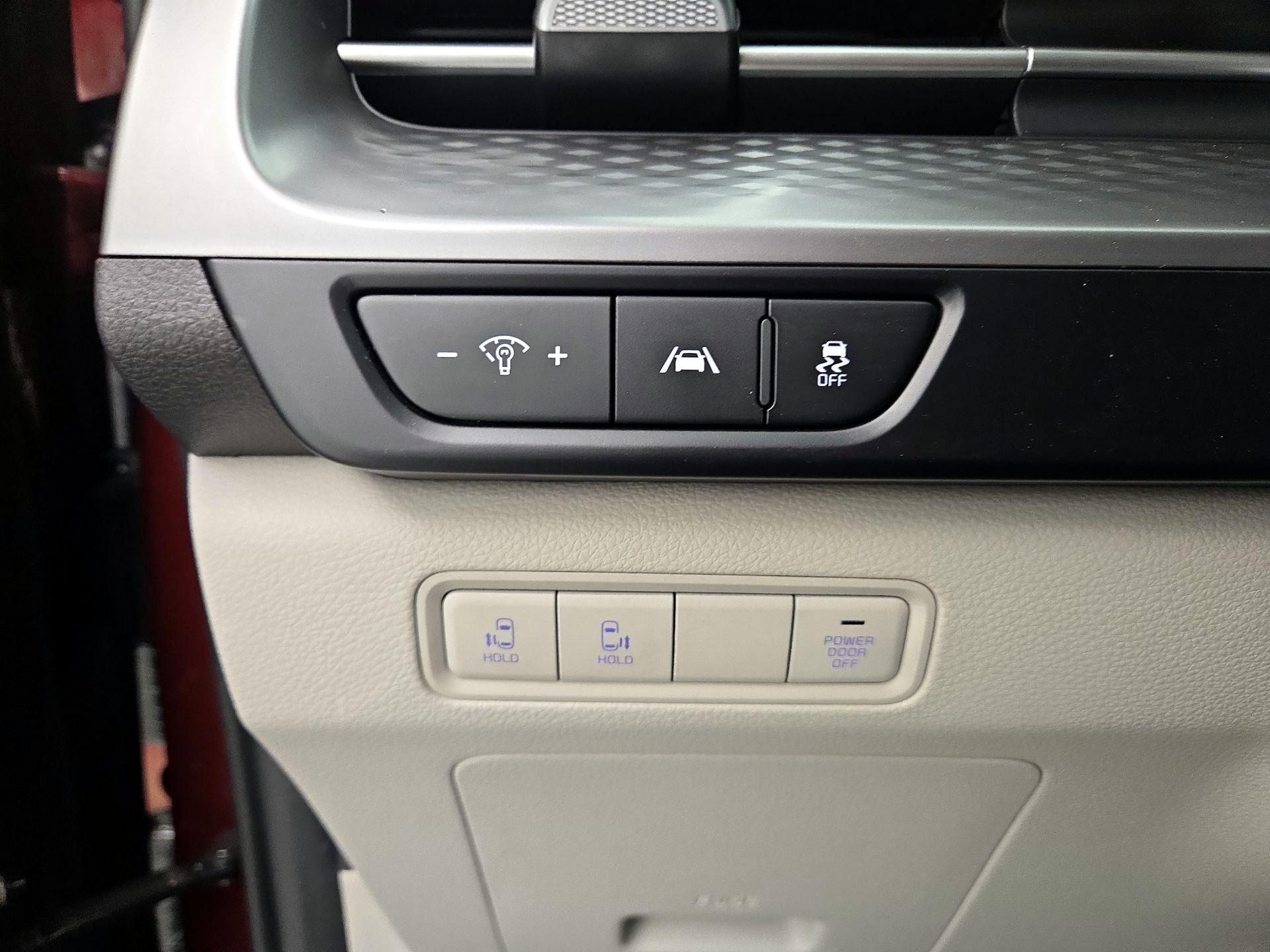 Thumbnail: 2024 Kia Carnival - 13