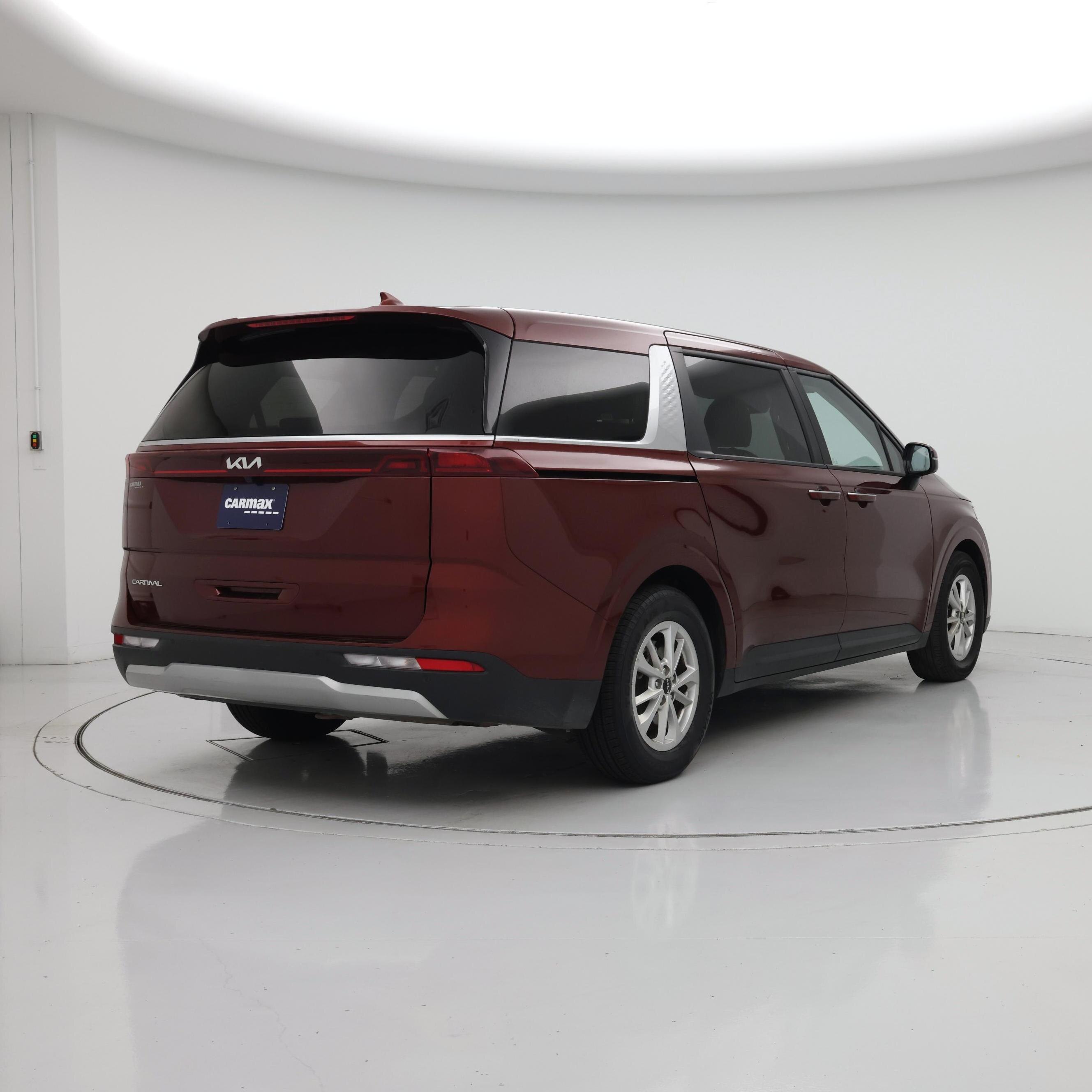Thumbnail: 2024 Kia Carnival - 8