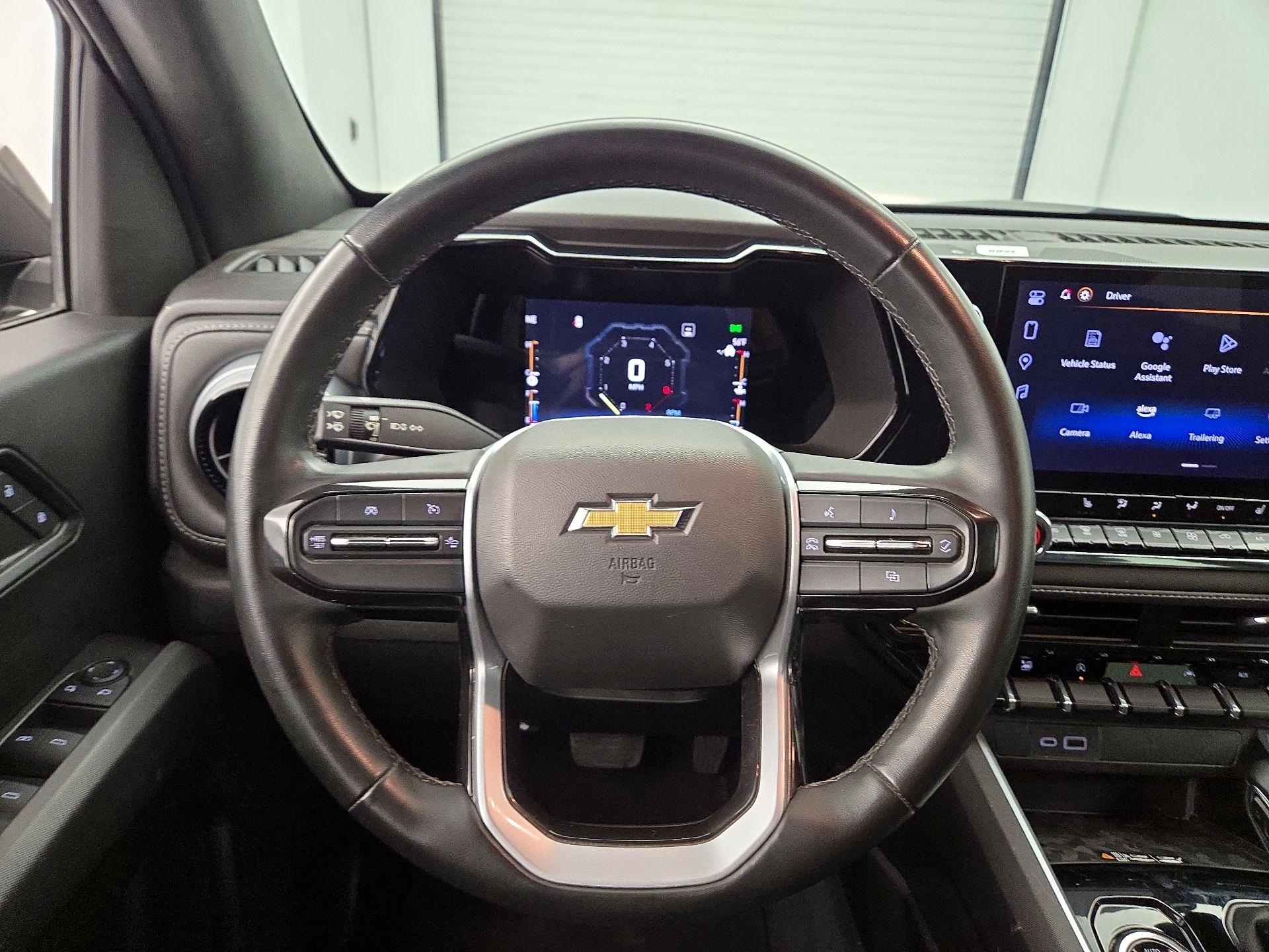 Thumbnail: 2023 Chevrolet Colorado - 10