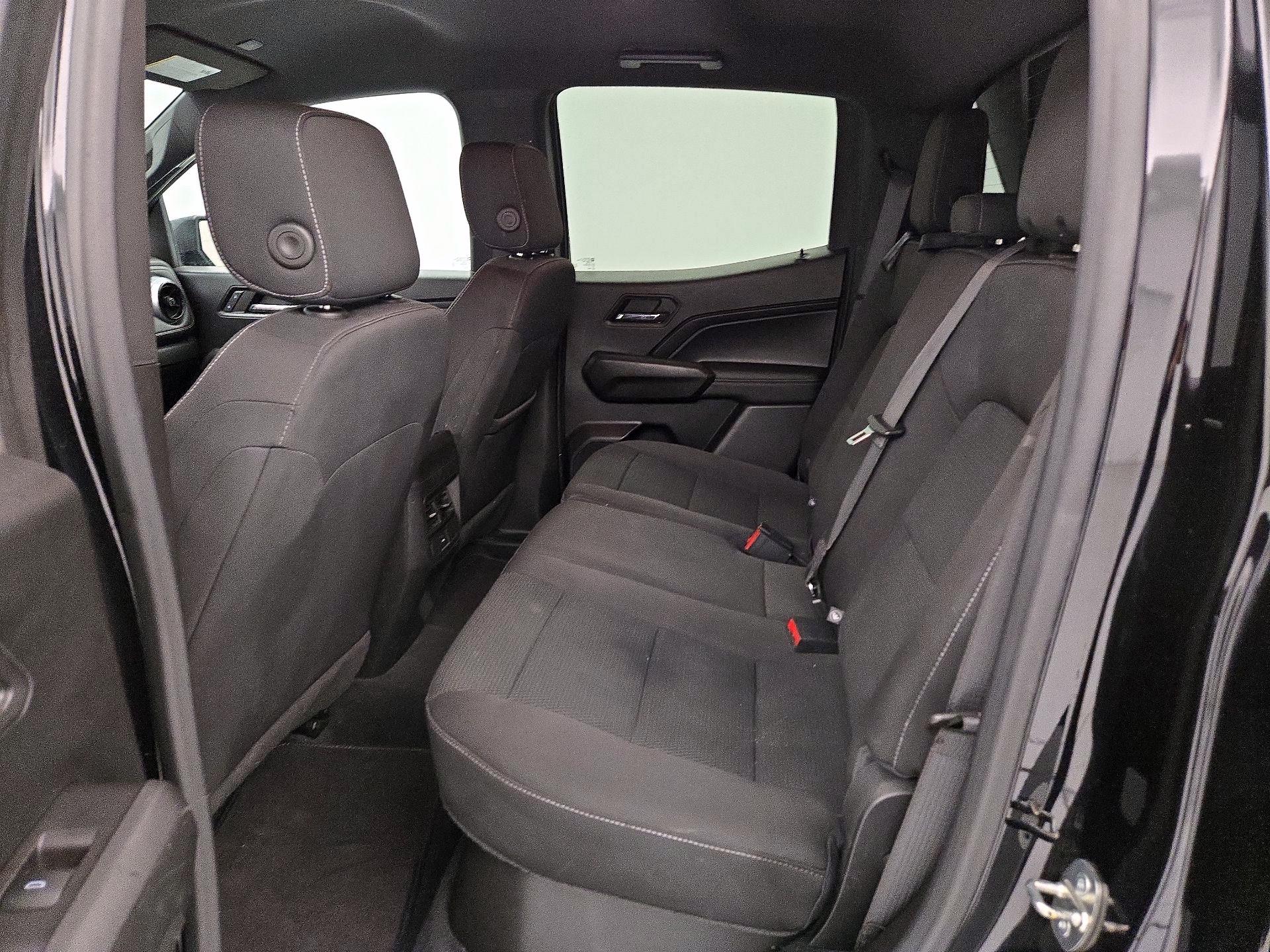 Thumbnail: 2023 Chevrolet Colorado - 19