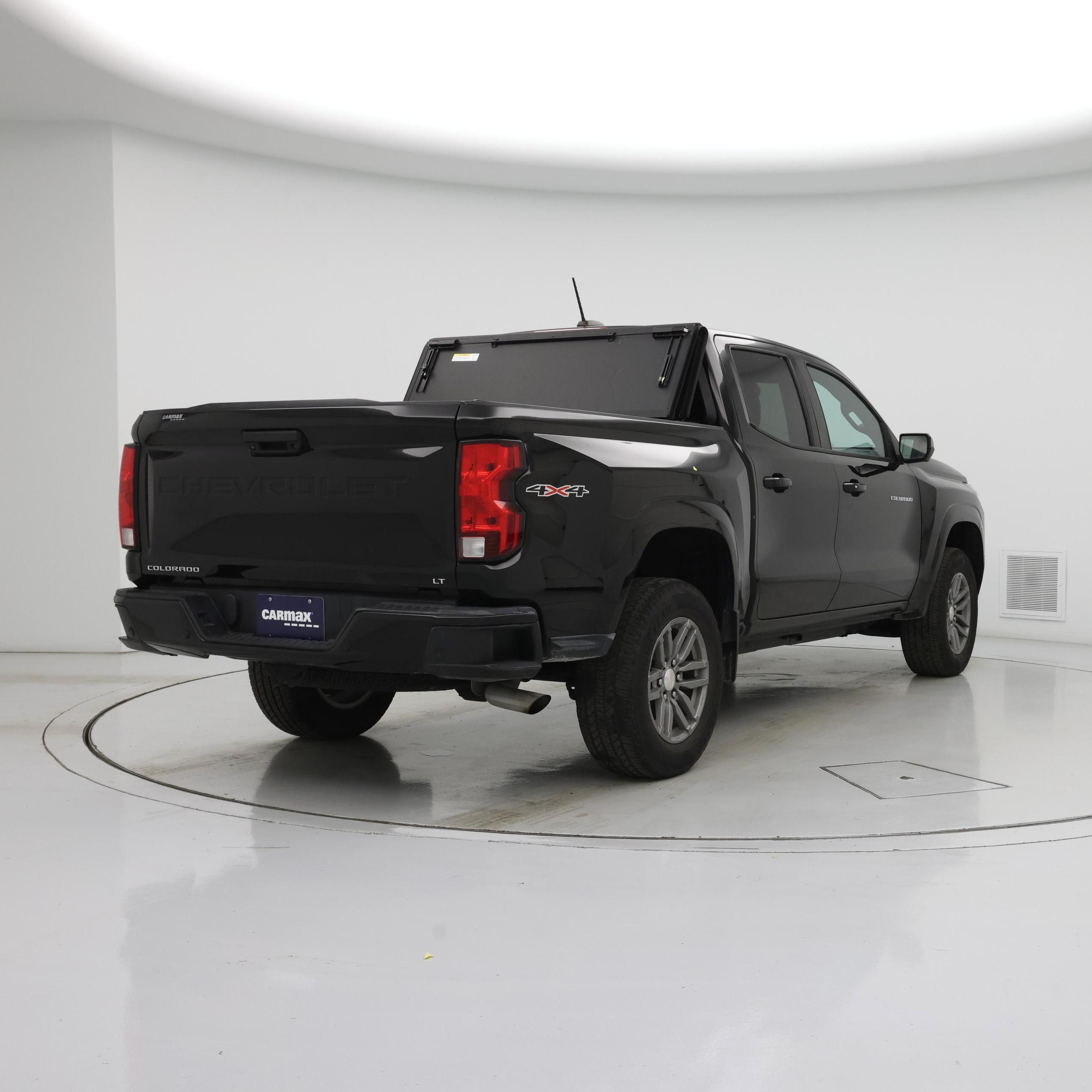 Thumbnail: 2023 Chevrolet Colorado - 8