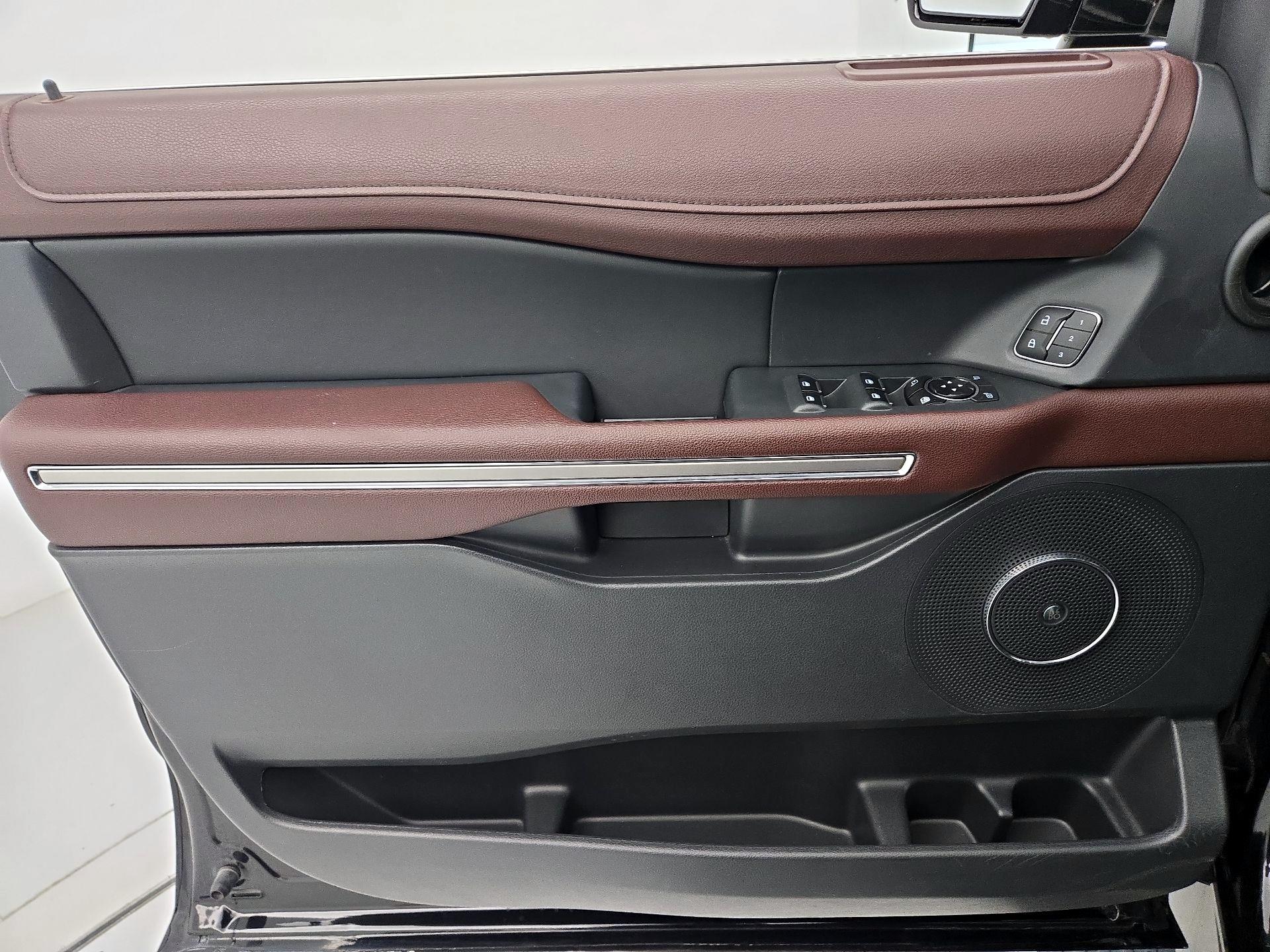 Thumbnail: 2023 Ford Expedition - 12