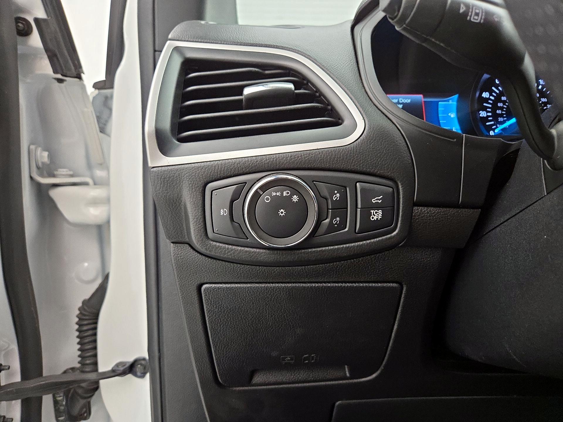 Thumbnail: 2022 Ford Edge - 13