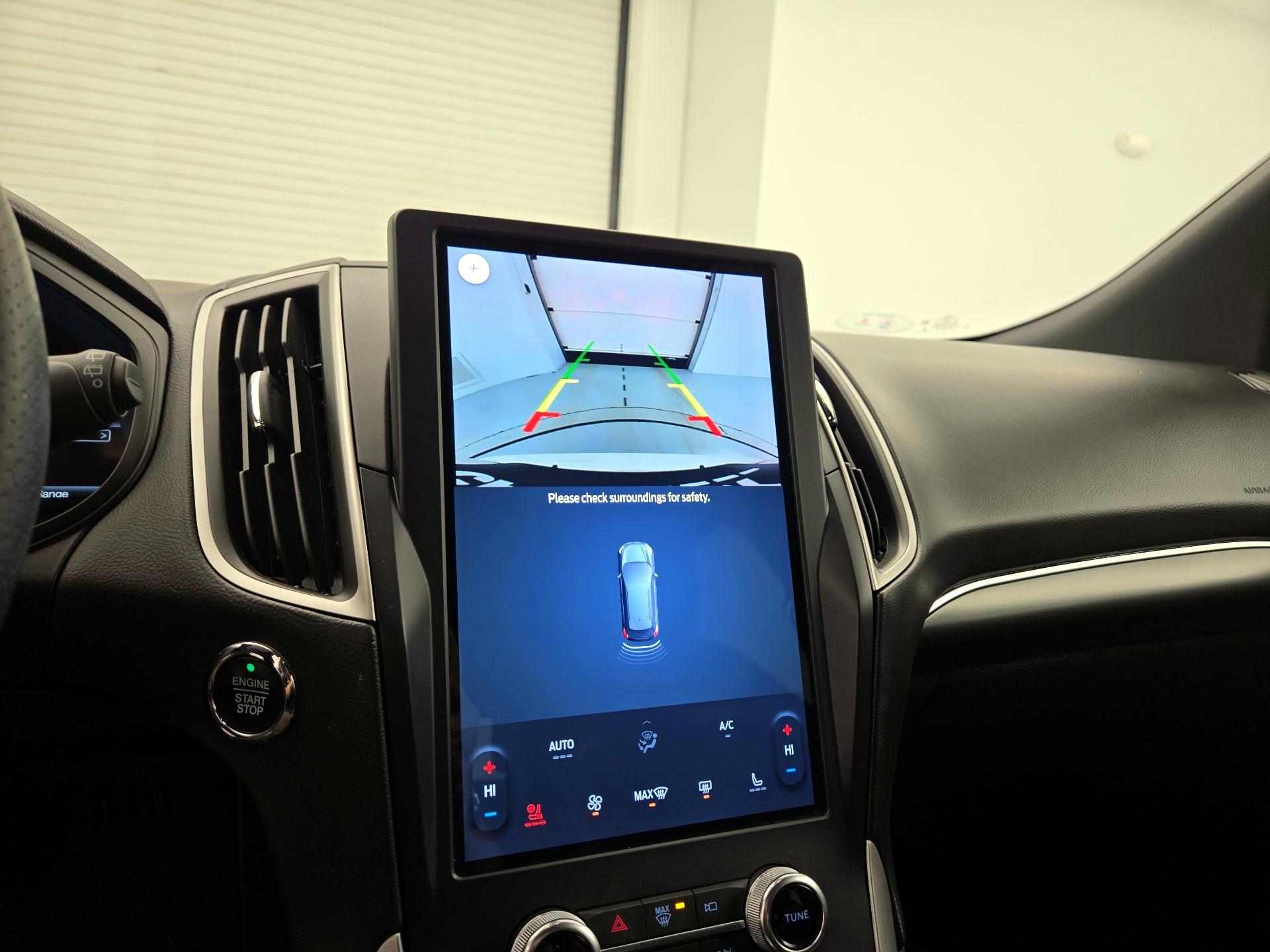 Thumbnail: 2022 Ford Edge - 15