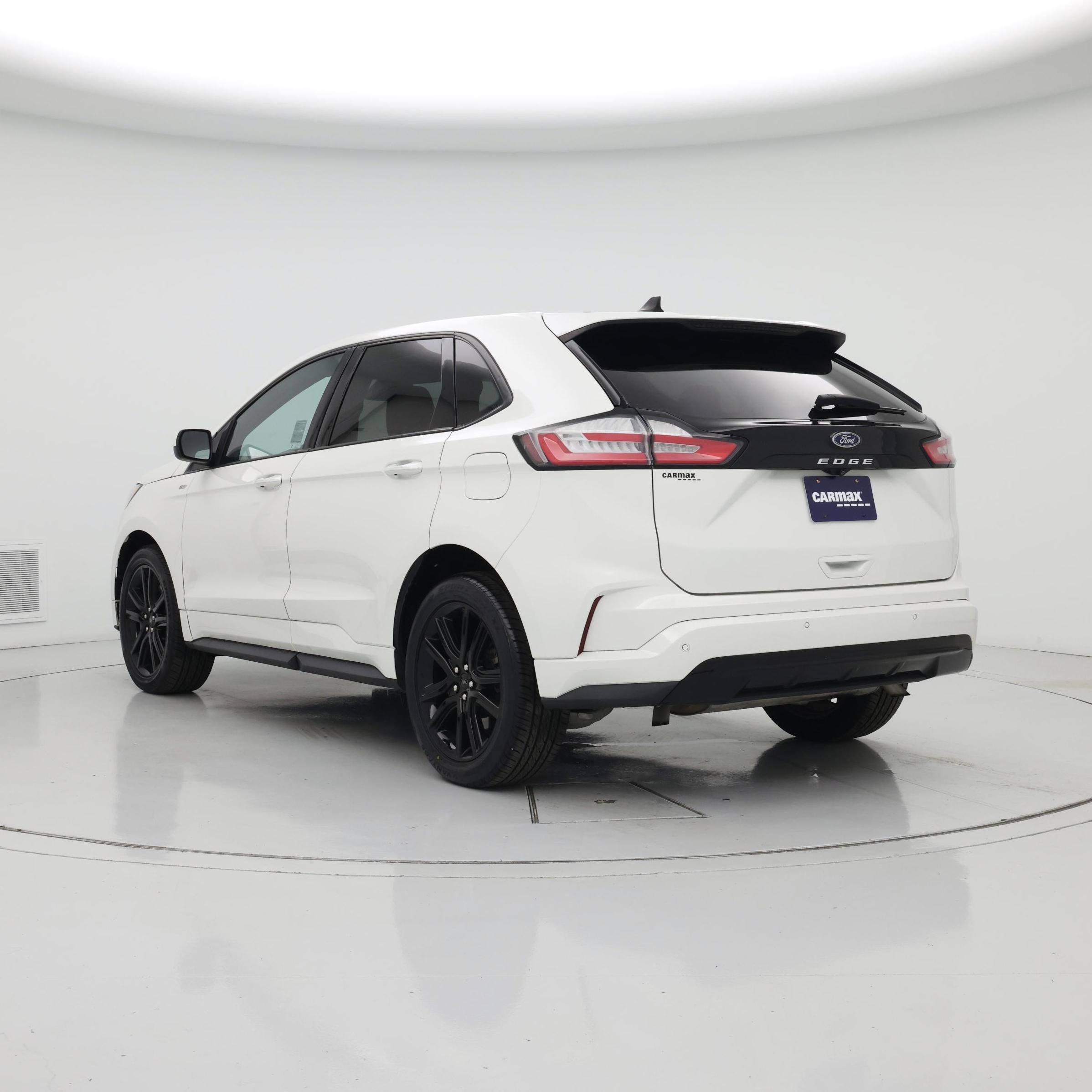 Thumbnail: 2022 Ford Edge - 2