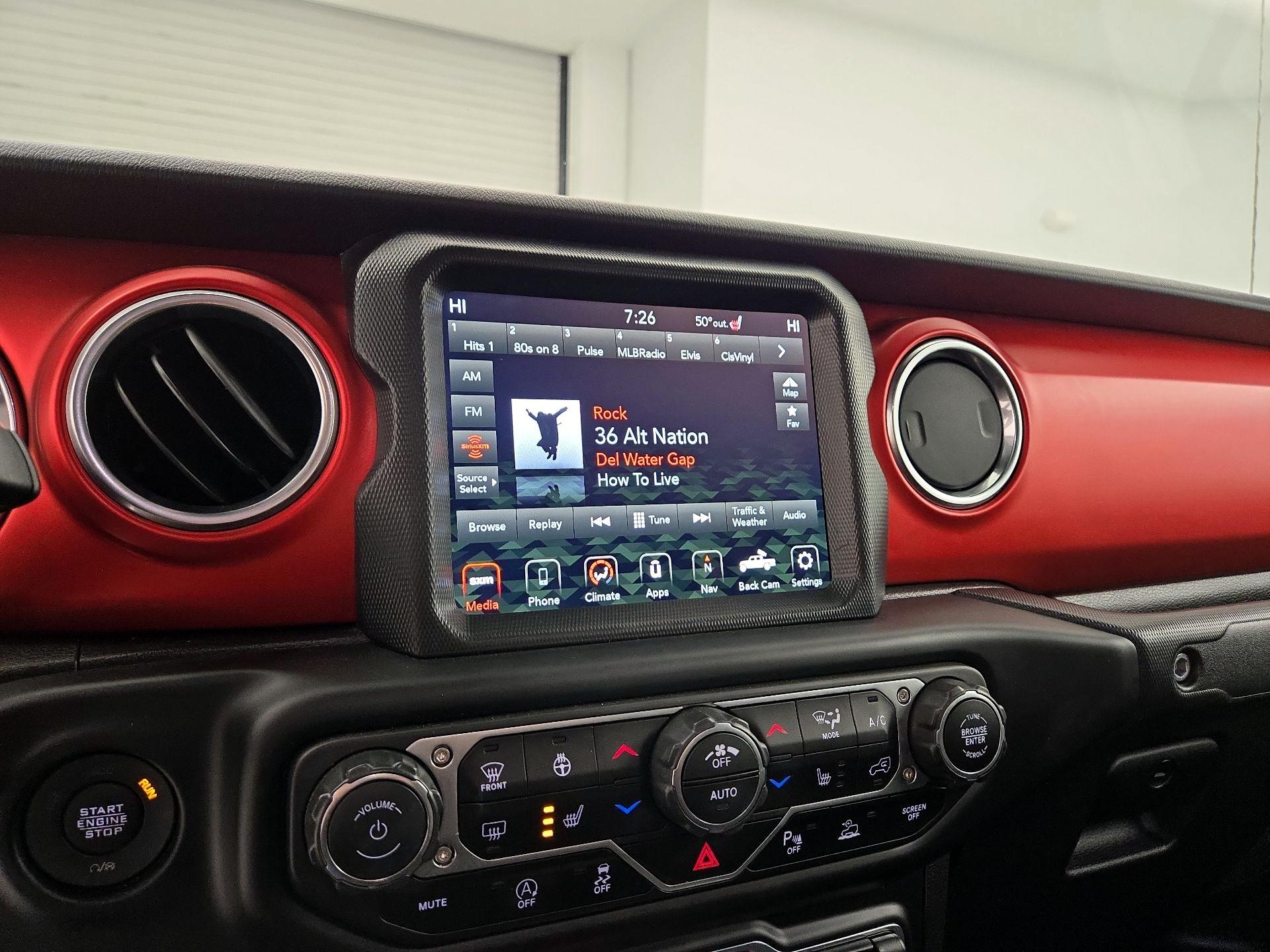 Thumbnail: 2021 Jeep Gladiator - 16