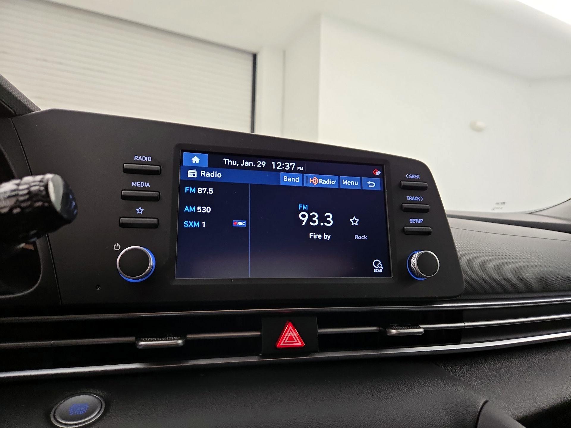 Thumbnail: 2023 Hyundai Elantra - 15