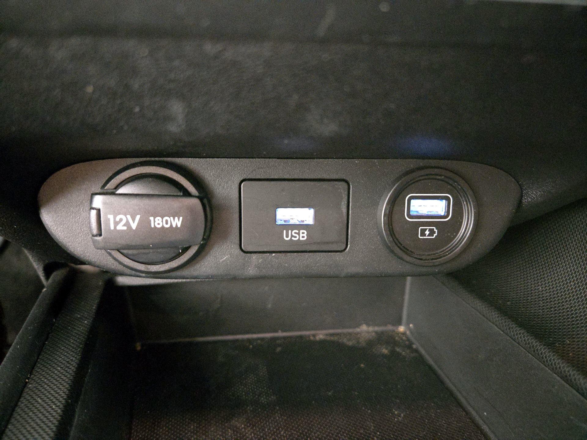 Thumbnail: 2023 Hyundai Elantra - 18