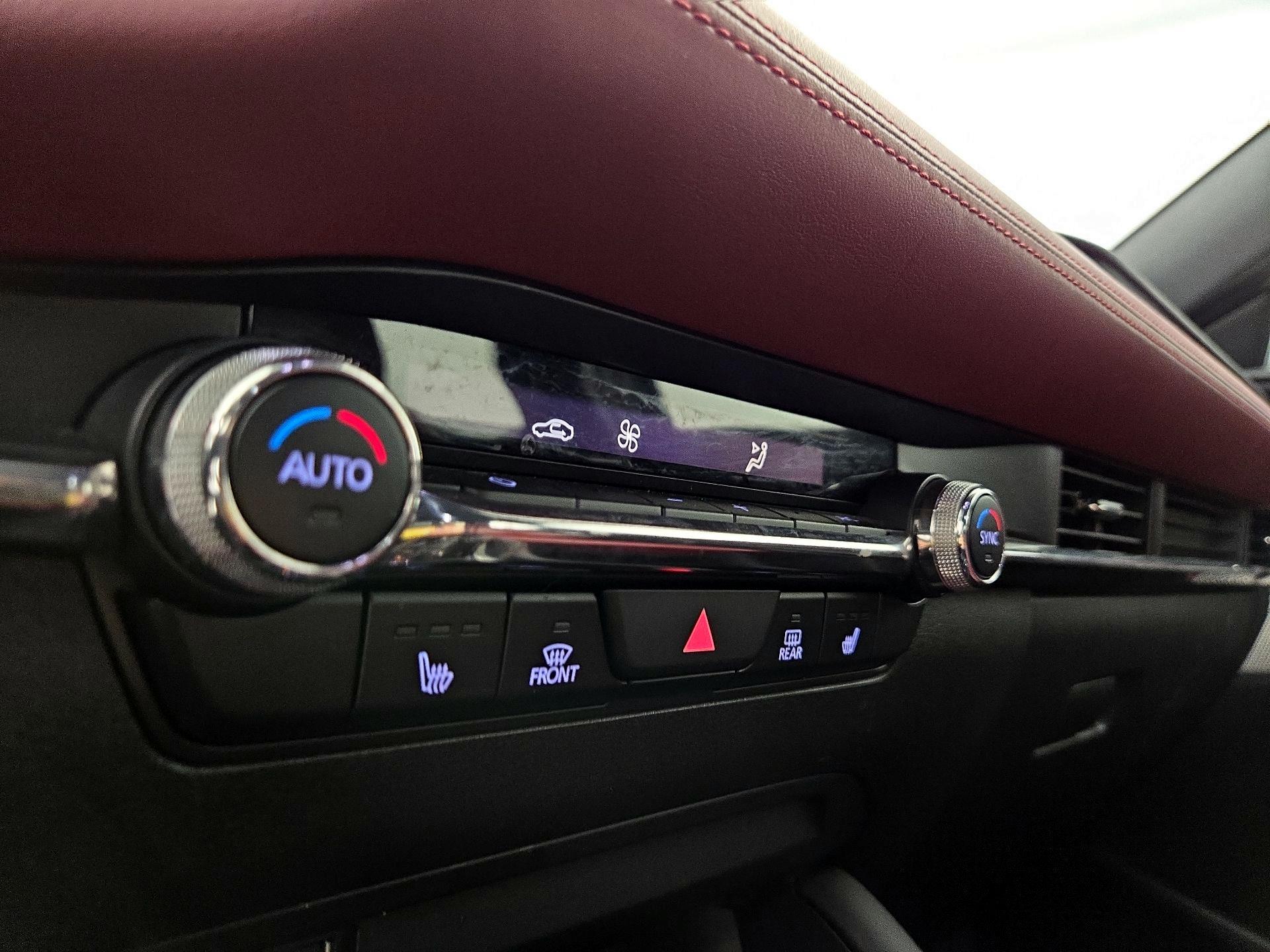 Thumbnail: 2021 Mazda Mazda3 - 16