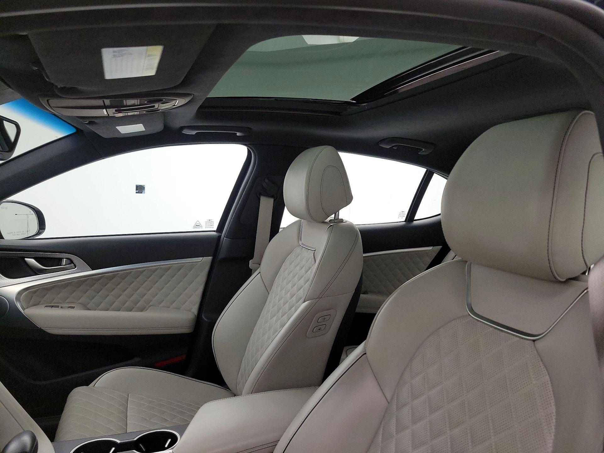 Thumbnail: 2023 Genesis G70 - 19