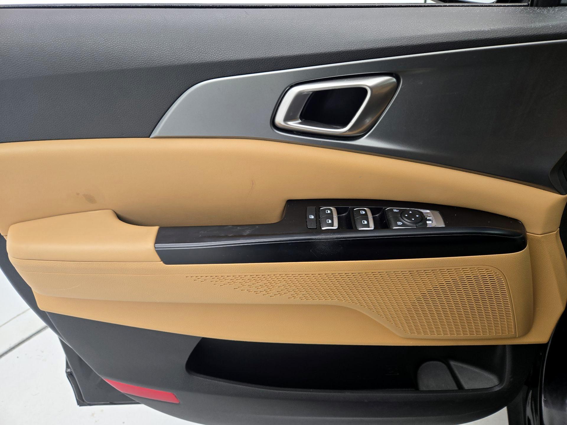 Thumbnail: 2024 Kia Carnival - 12