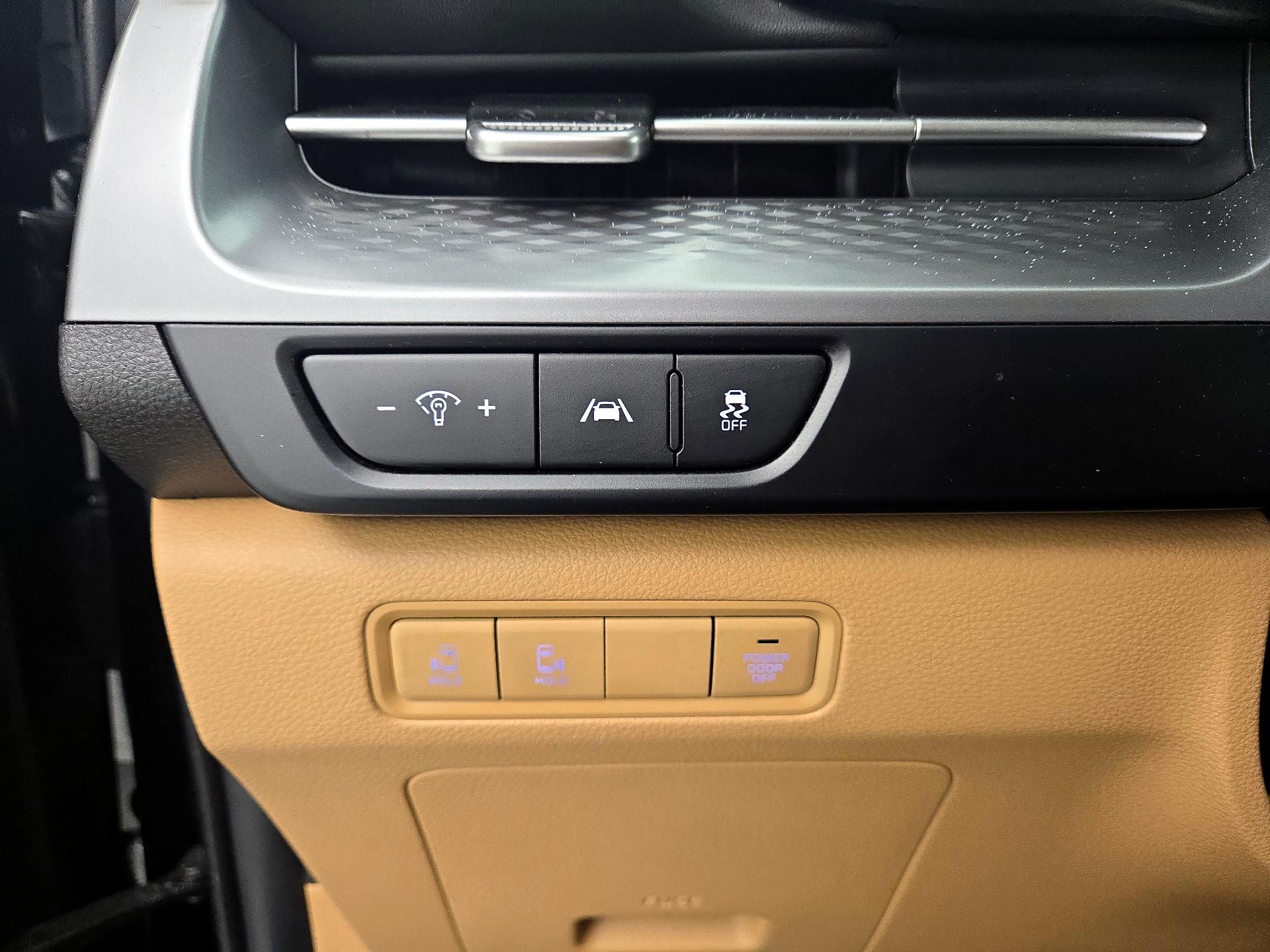 Thumbnail: 2024 Kia Carnival - 13