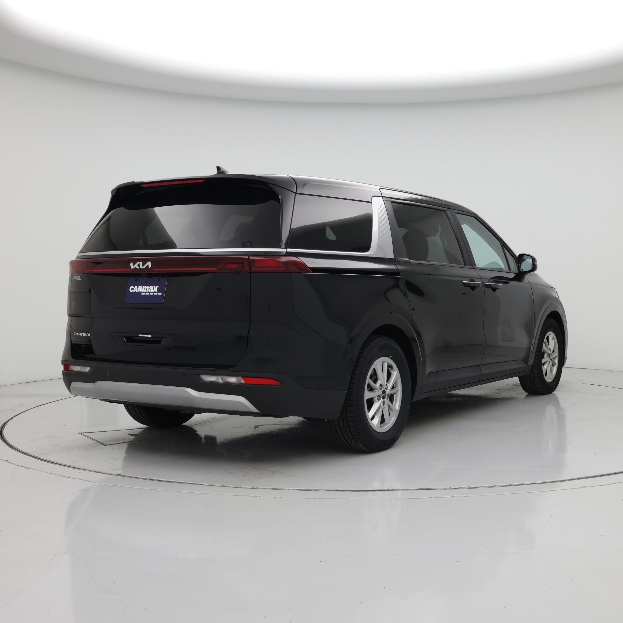 Thumbnail: 2024 Kia Carnival - 8