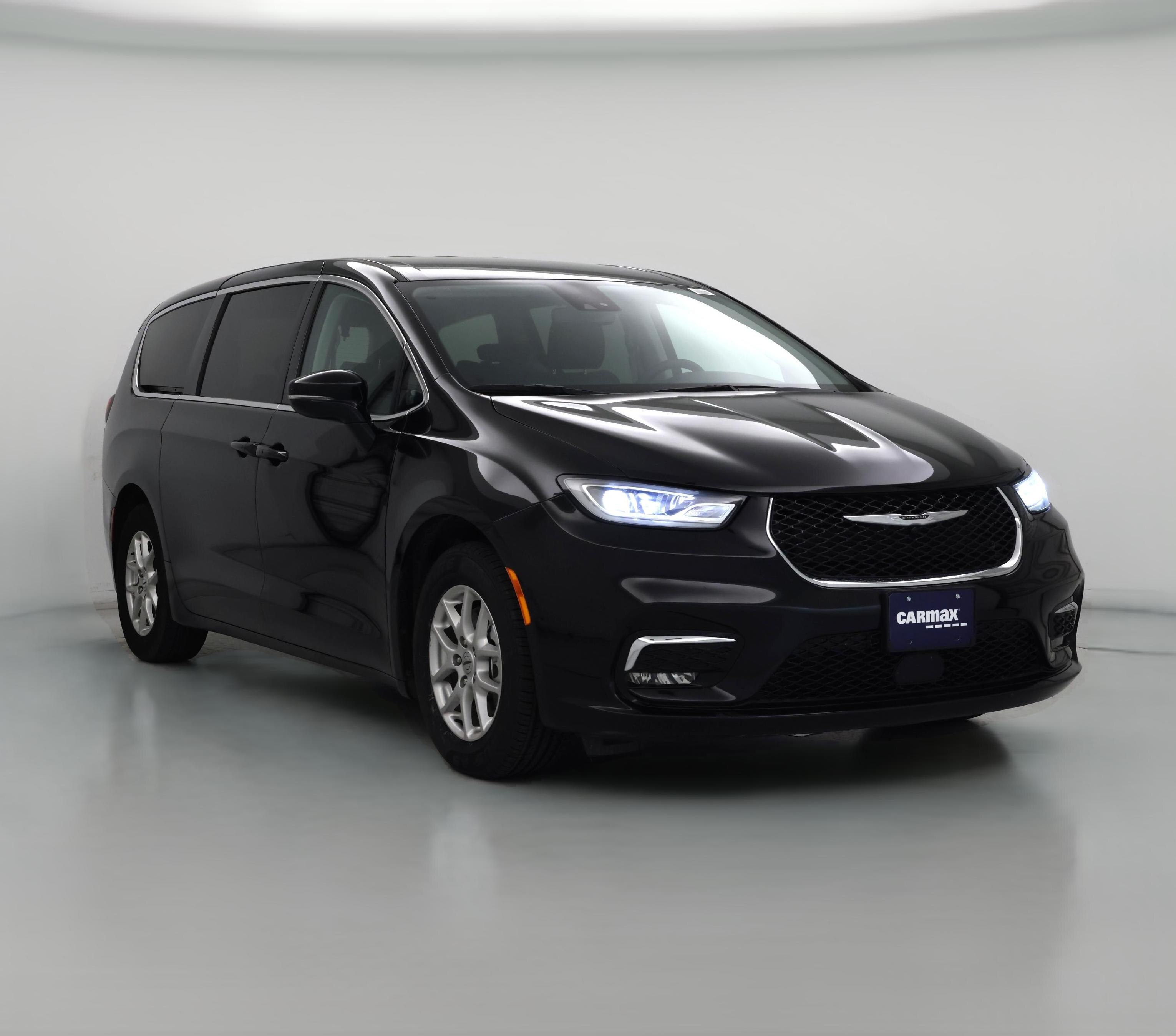 Thumbnail: 2024 Chrysler Pacifica - 1